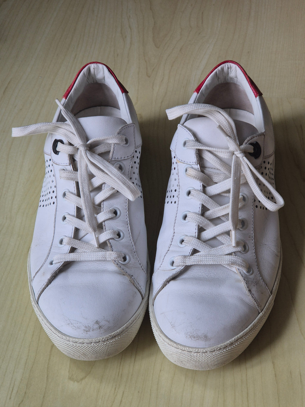 Moncler Low-Top Sneakers White/Red Leather EU 38 Normal Use