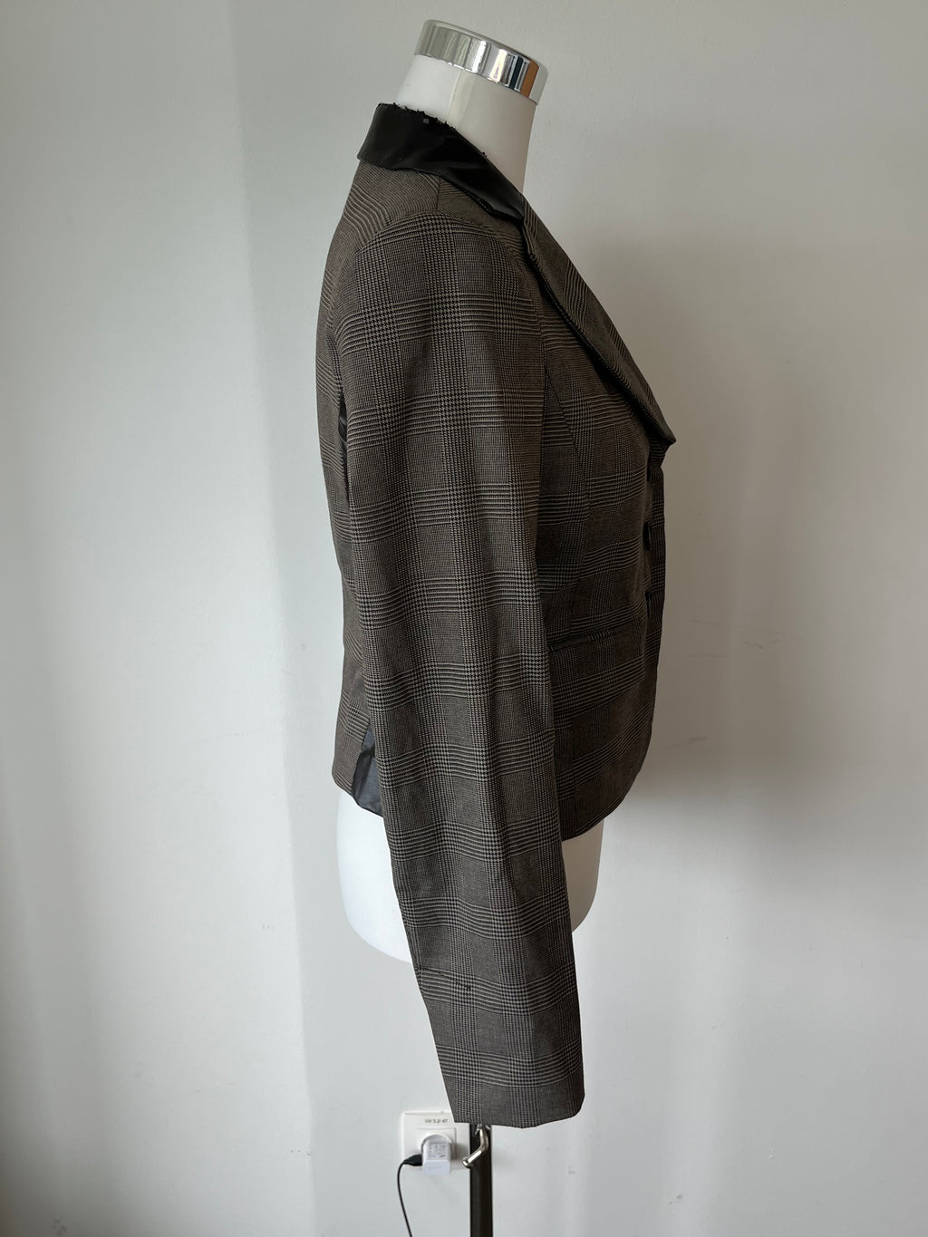 Sisley Blazer IT42 – Glencheck & Kunstleder, Zustand: Mangelhaft, Grau/Schwarz
