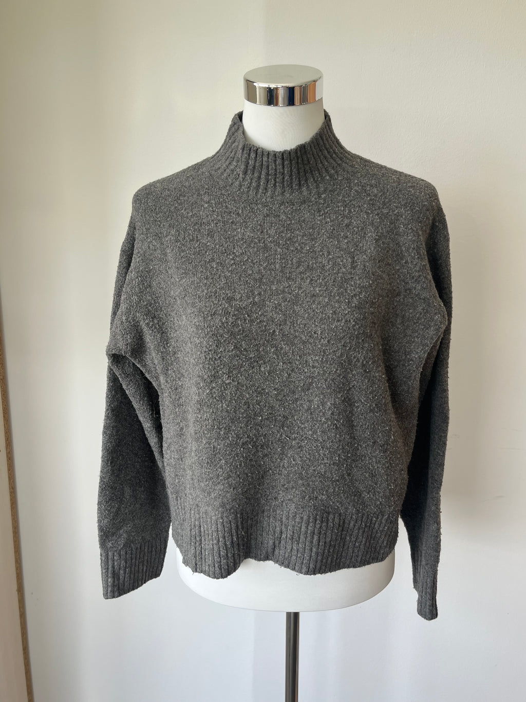 Uniqlo Pullover XS – Anthrazitgrau, Acryl-Wollmix, guter Zustand