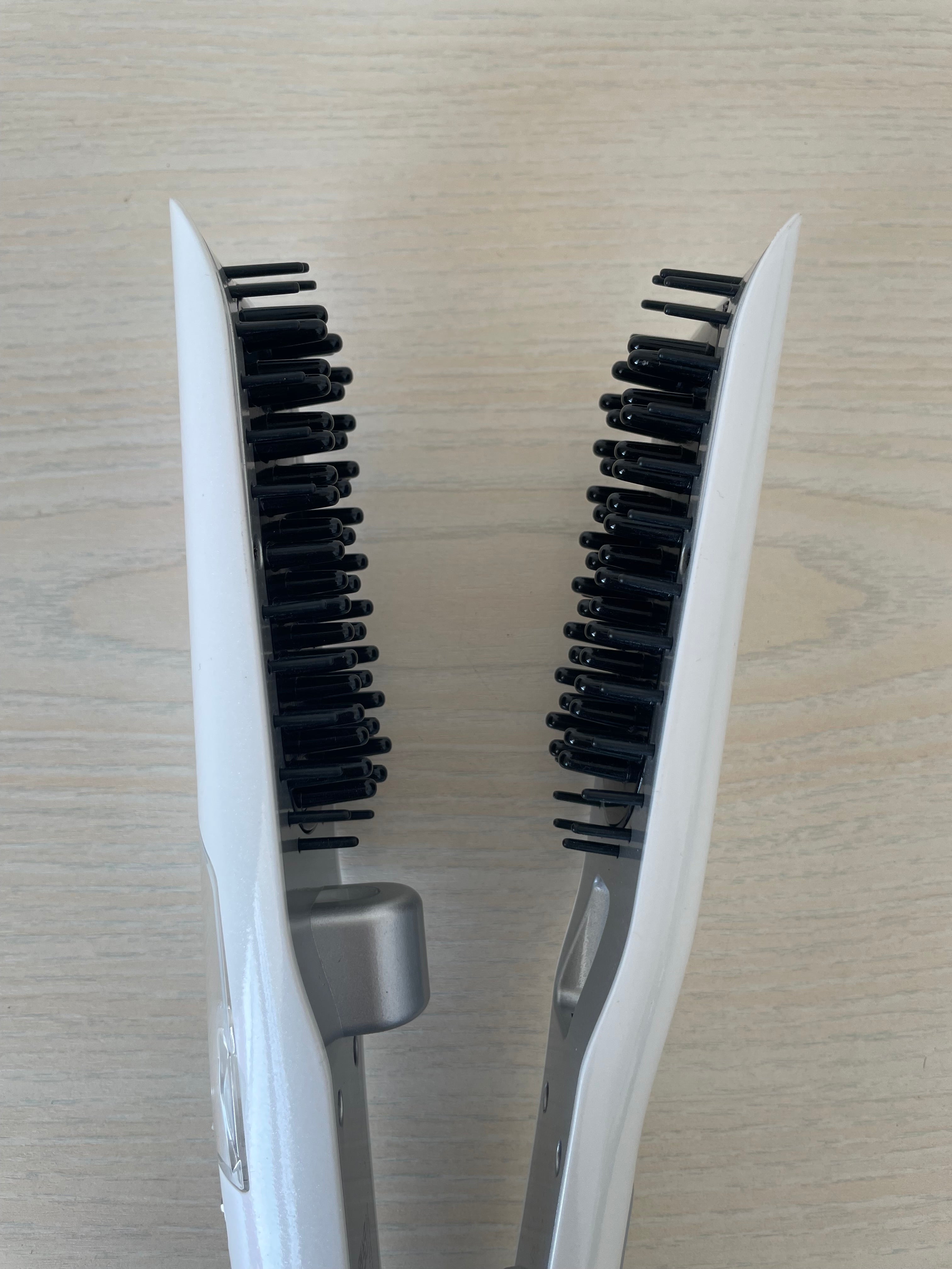 Silk’n GoBrush Mist Dampf-Glättbürste Weiß EU-Stecker Sehr Gut