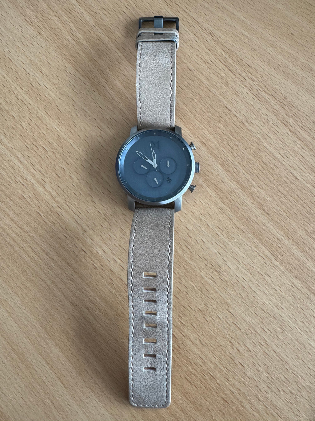 MVMT Chrono 40 Gunmetal Sandstone – 40mm Chronograph, sehr guter Zustand