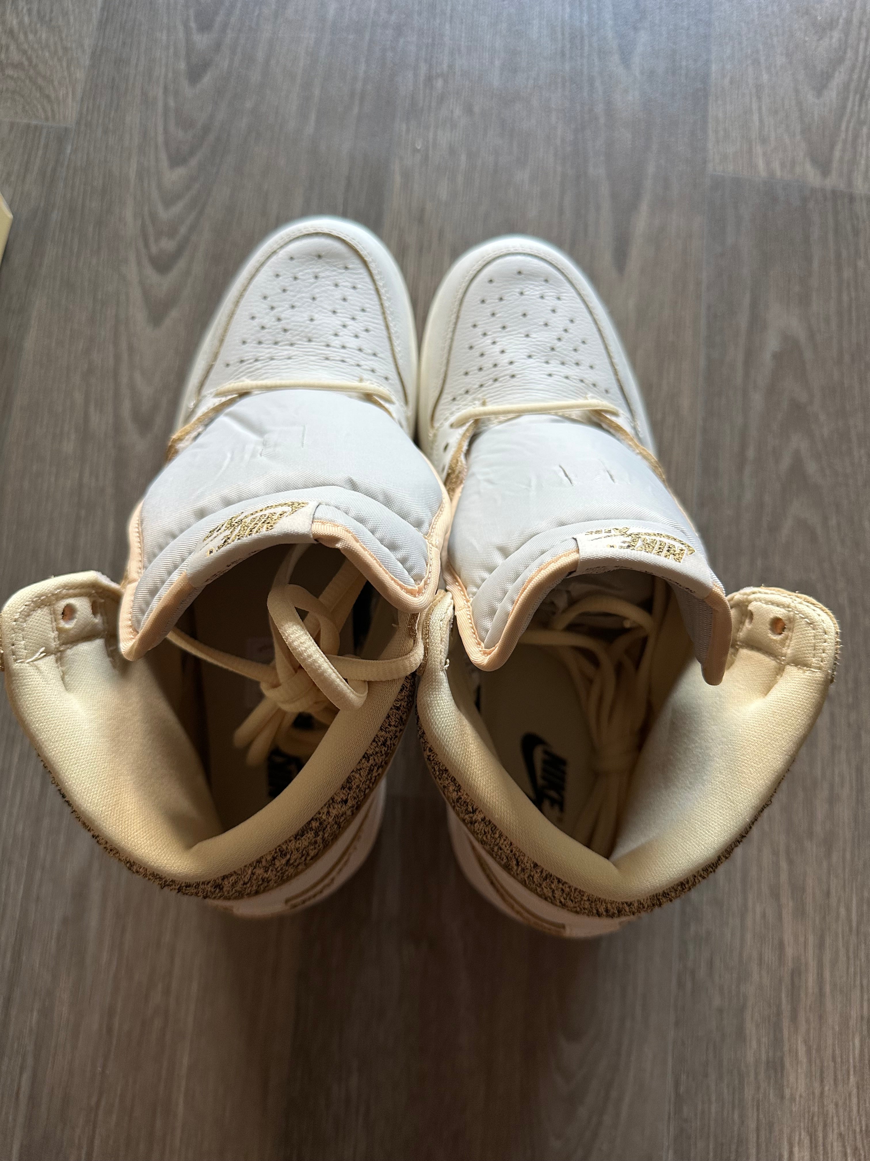 Nike Air Jordan 1 Retro High OG Vibrations of Naija 44.5 Neu OVP