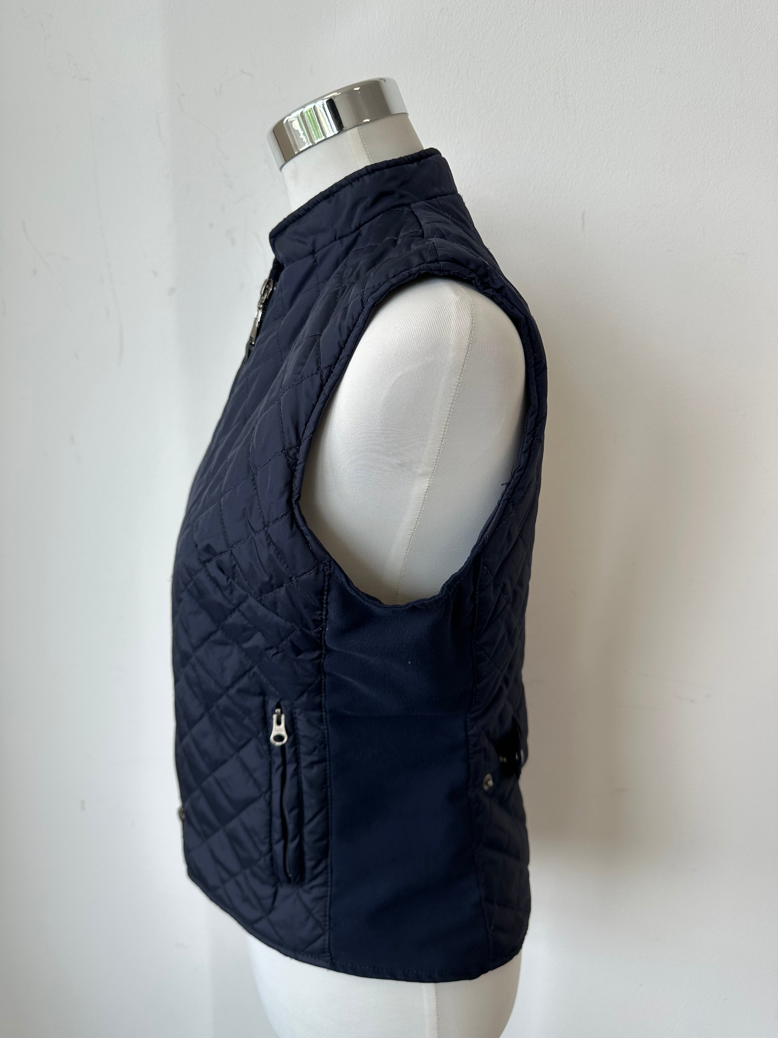 Iris Bayer Quilted Equestrian Vest Navy Blue Size 38 (M) – Good Condition