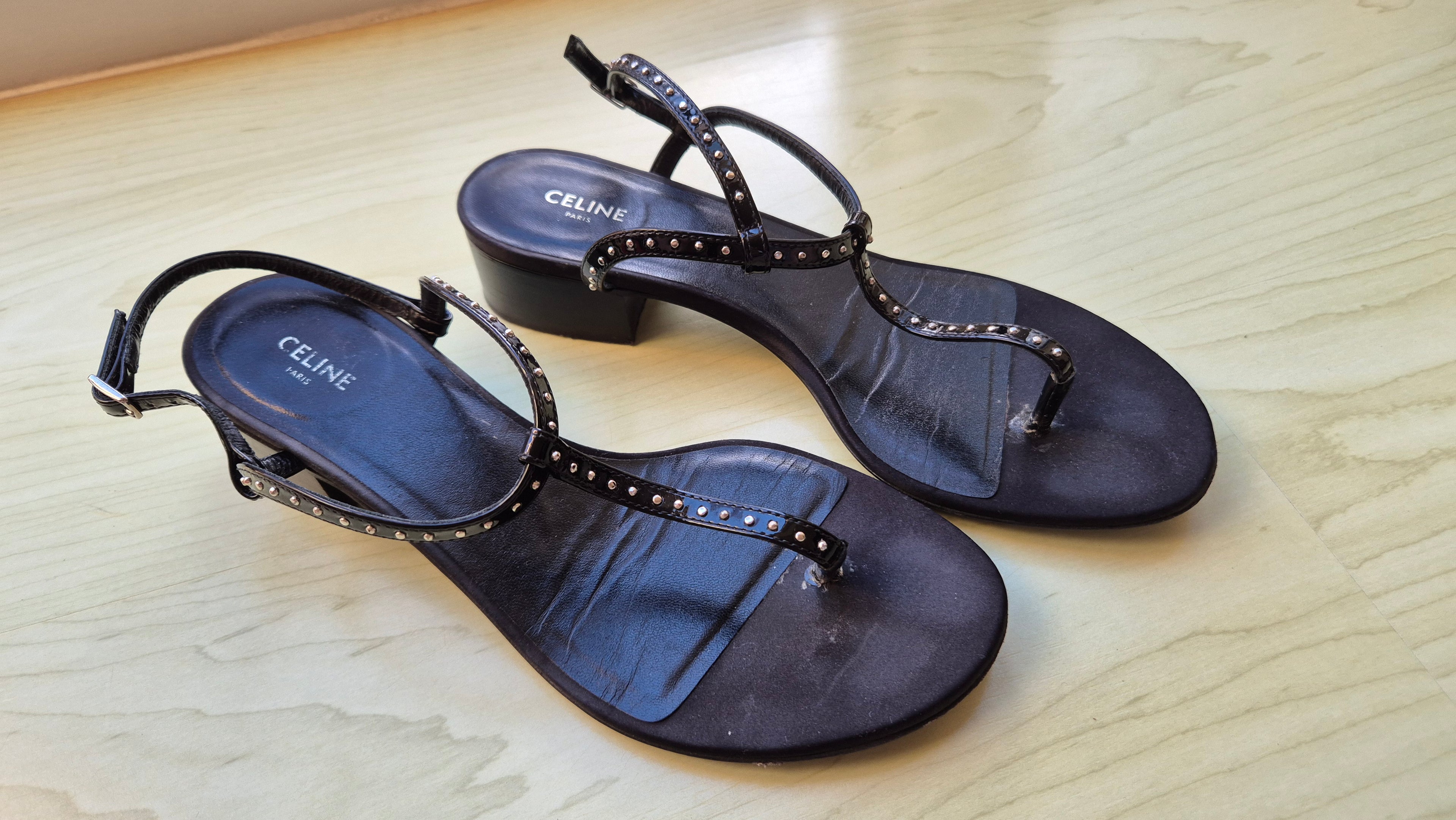 Celine Sandalen Schwarz Studded Gr. 36 | Lackleder | Guter Zustand