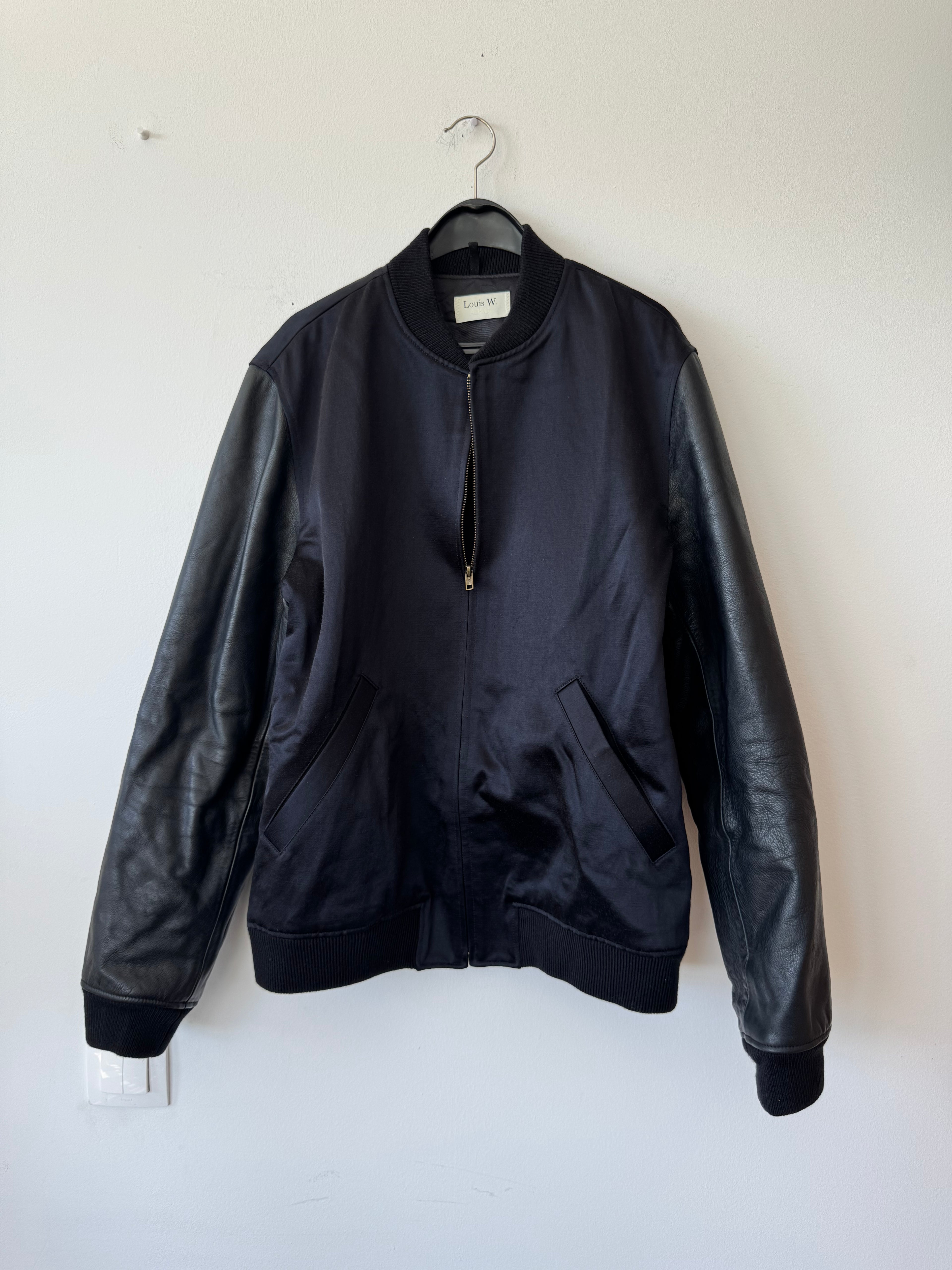 A.P.C. Louis W. Bomberjacke Lederärmel, Schwarz, Gr. L, Sehr Gut