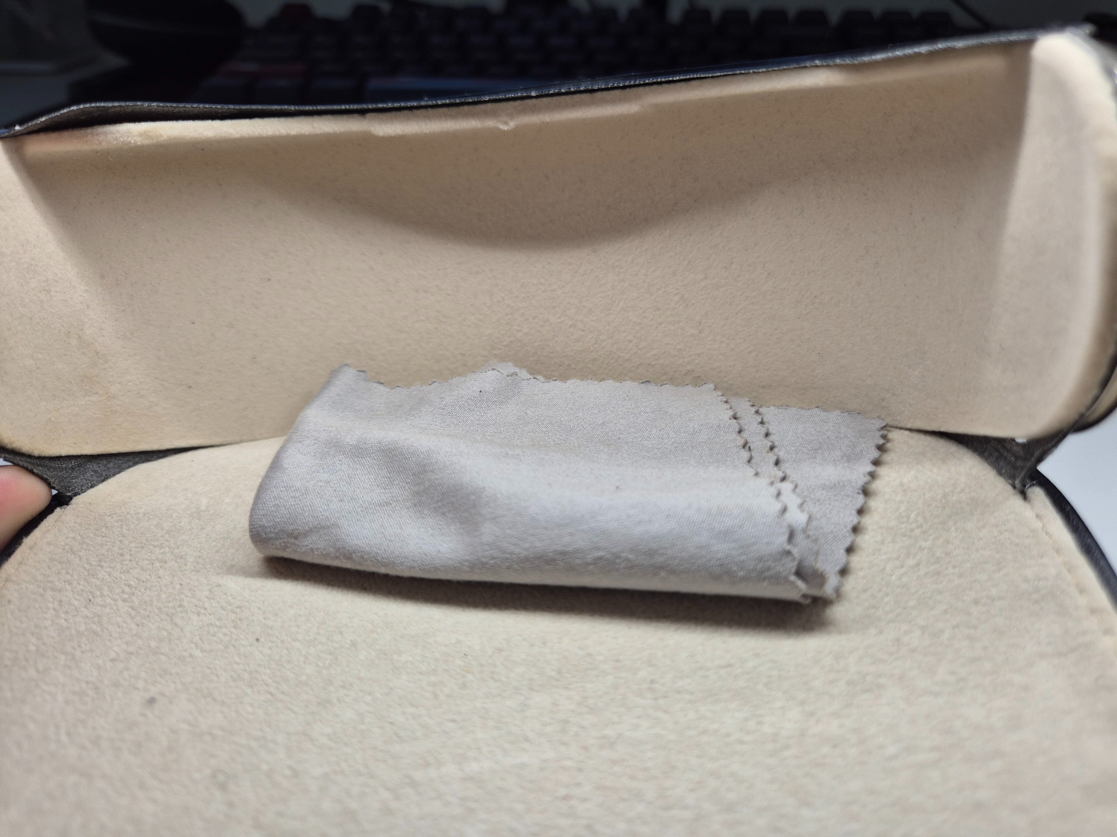 BVLGARI Sunglasses Case – Hard Shell, Black Leather, Metal Logo, Normal Use