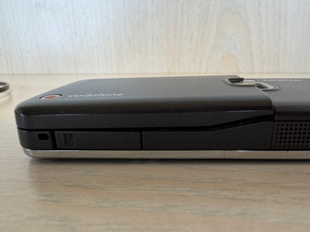 Nokia 2730 Classic (Vodafone) – voll funktionsfähig, Schwarz, inkl. Ladegerät