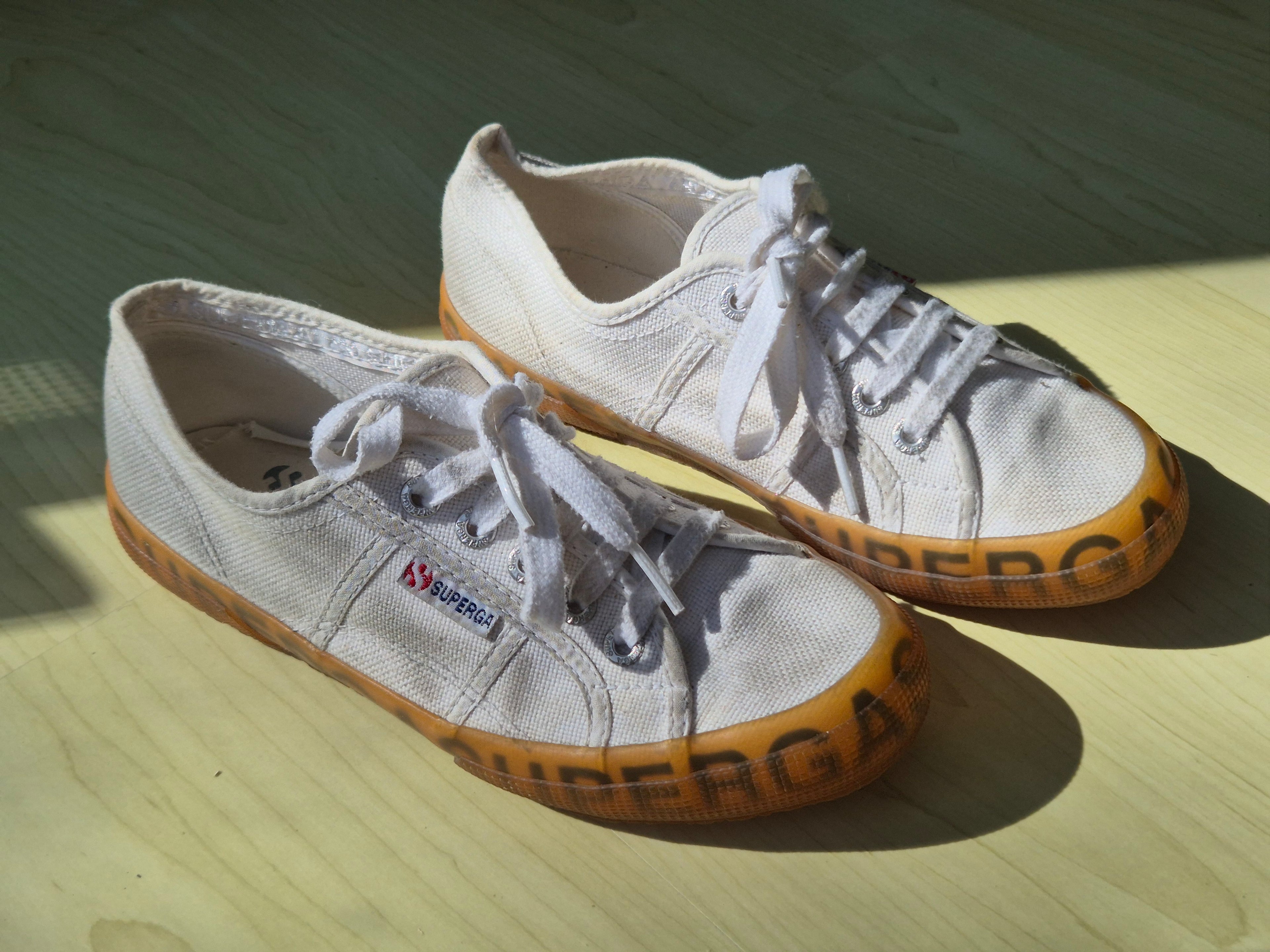 Superga 2750 „Gum Lettering“ – Weiß, EU 38, Gebraucht