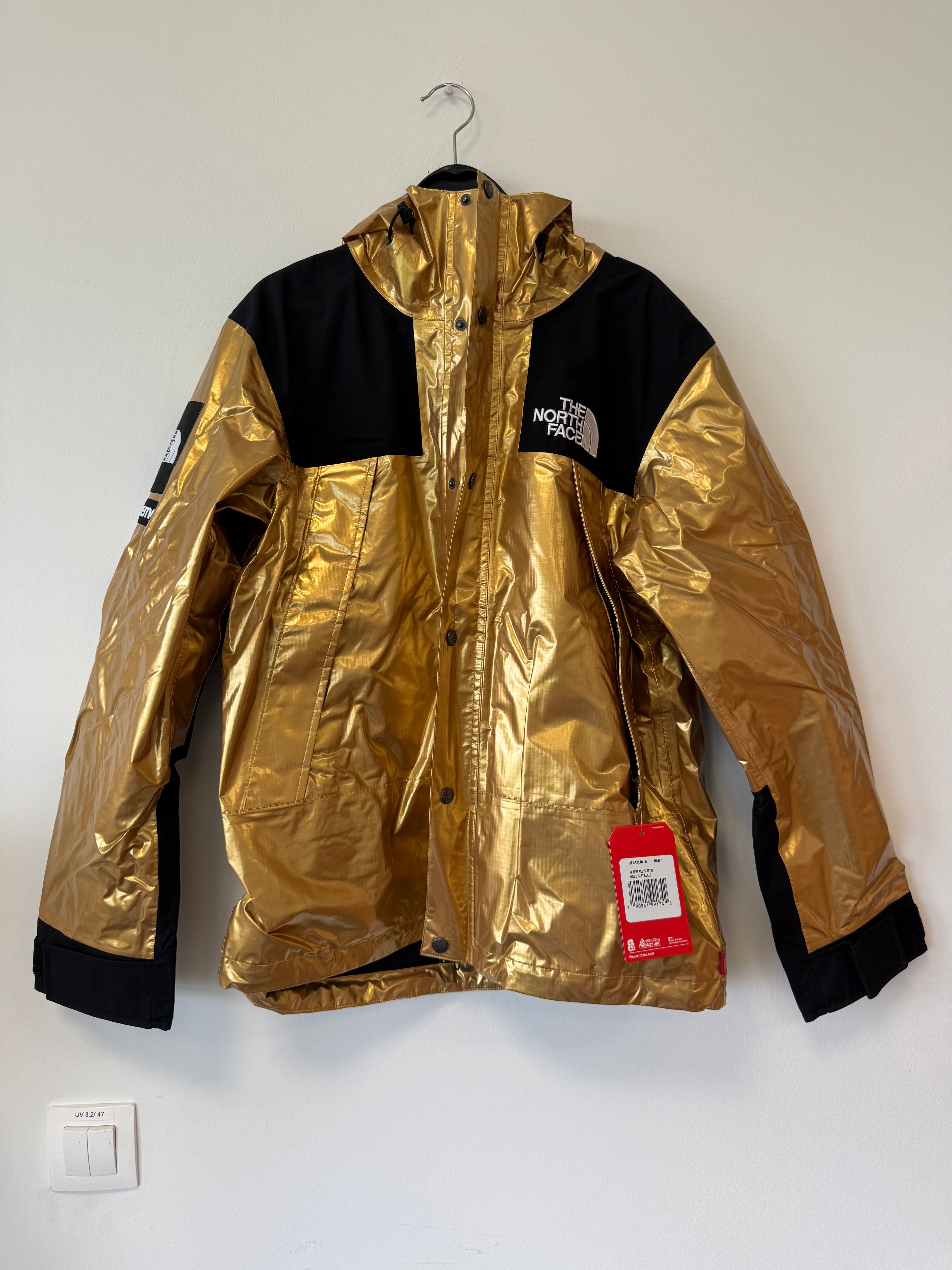 Supreme x The North Face Metallic Mountain Parka Gold S Neu mit Etikett