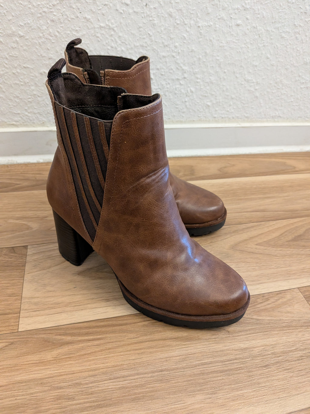 Marco Tozzi Leder Stiefeletten braun, Blockabsatz, wie neu