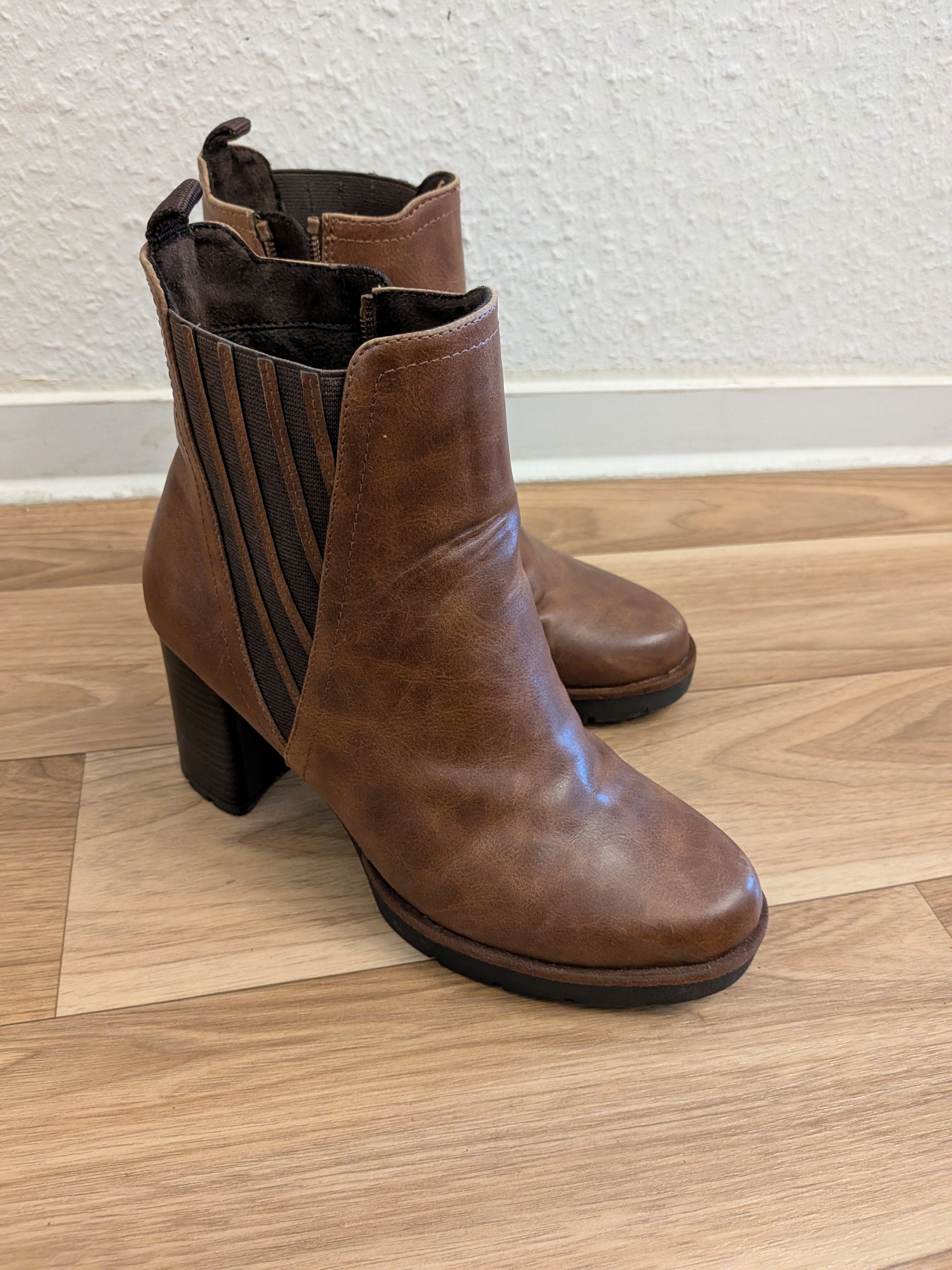 Marco Tozzi Leder Stiefeletten braun, Blockabsatz, wie neu
