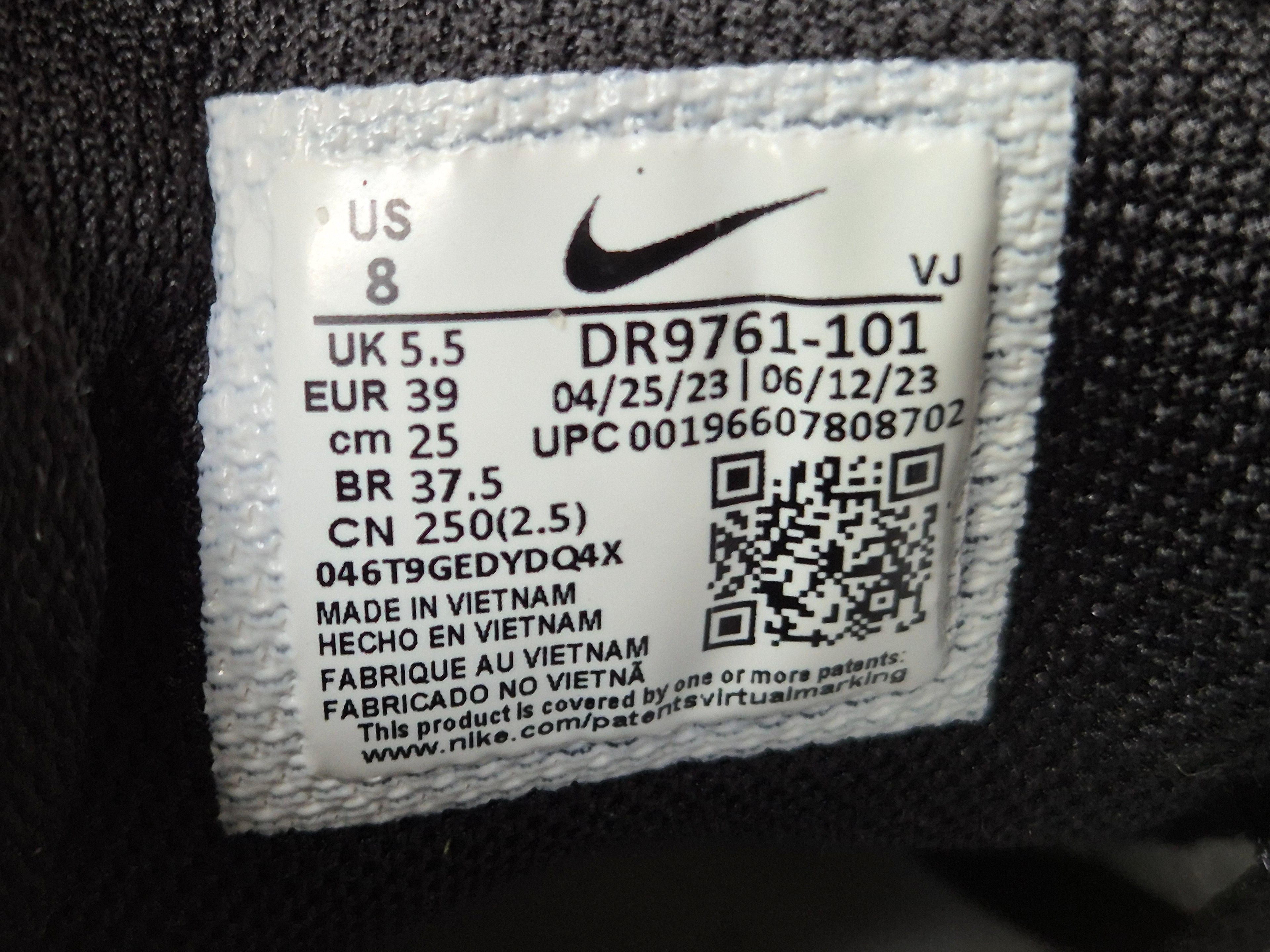 Nike Tech Hera | Größe 39 | Weiß/Schwarz | guter Zustand