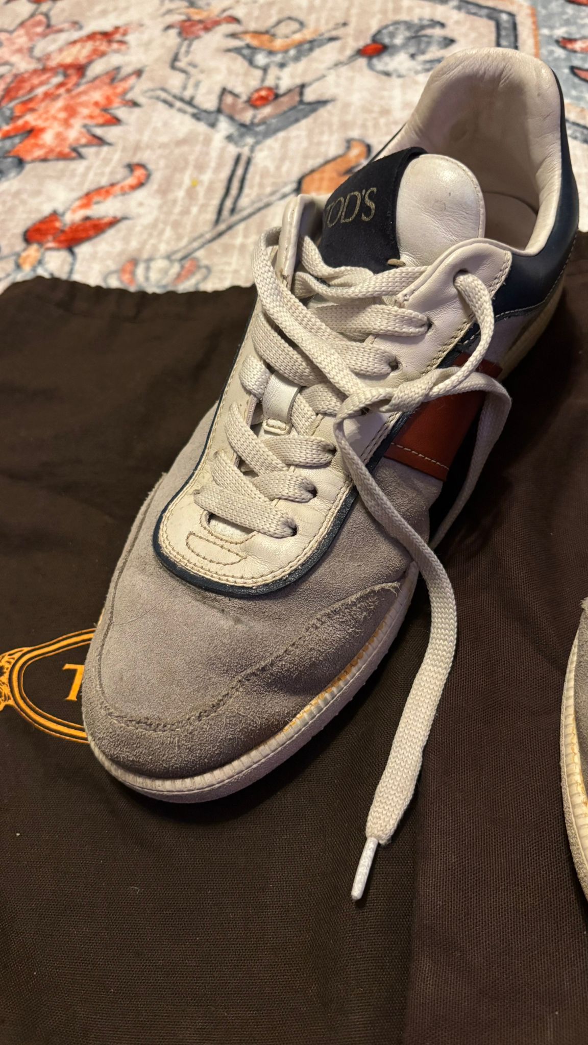 Tod’s Leder/Wildleder Sneaker Grau-Blau-Rot EU 41.5 mit Dustbags, Zustand: Stark genutzt