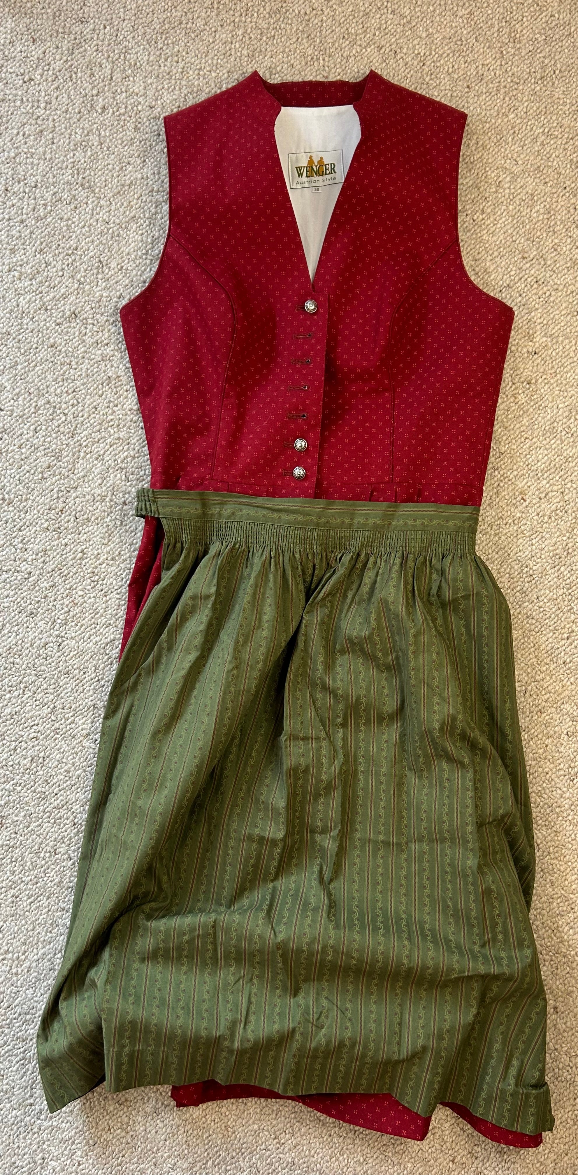 Wenger Dirndl Gr. 38 • rot Baumwolle • zeitloser Alpen-Look • mit Schürze