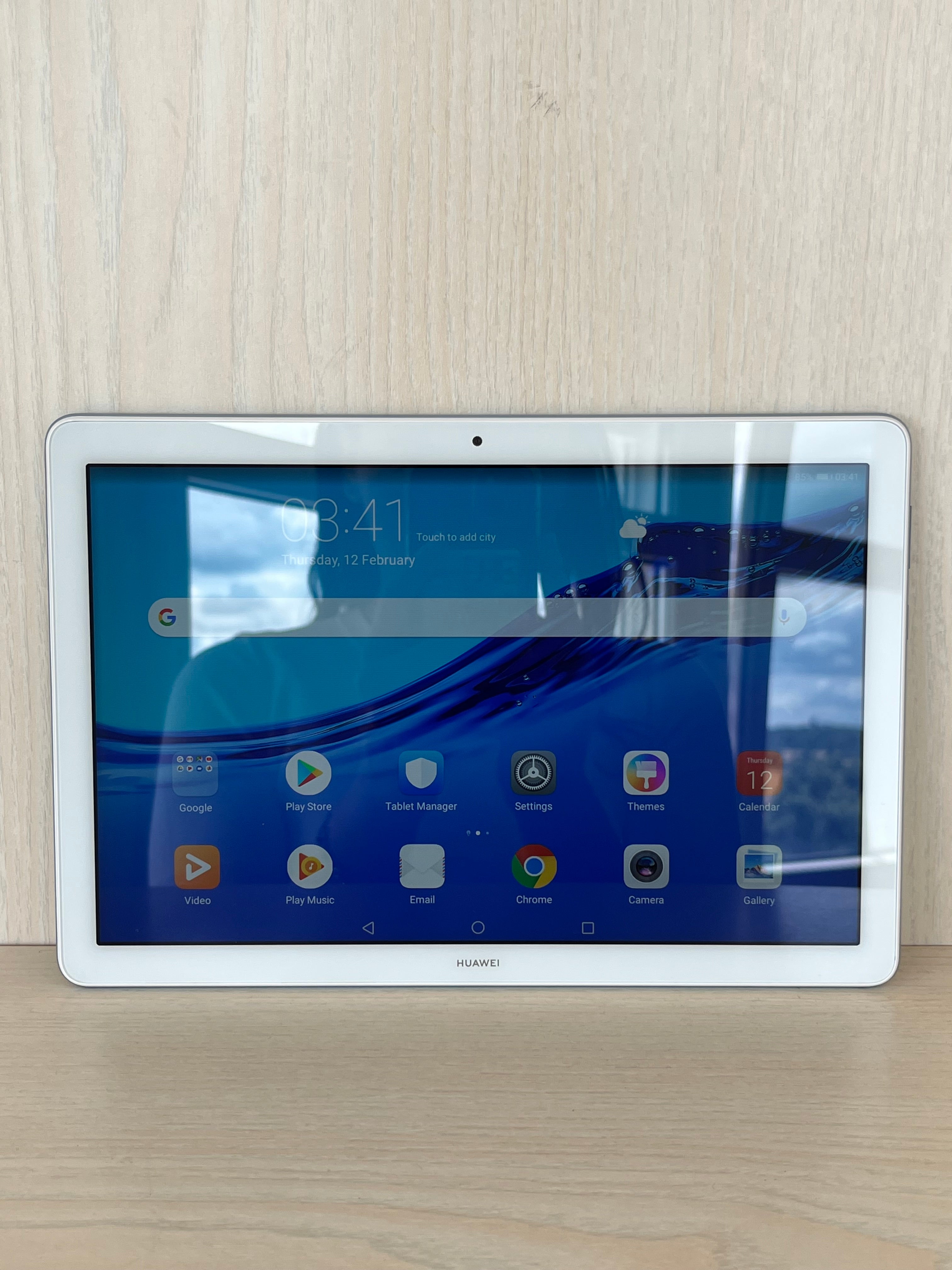 Huawei MediaPad T5 10.1 32GB 3GB RAM Schwarz + Hülle & USB-C Kabel, guter Zustand