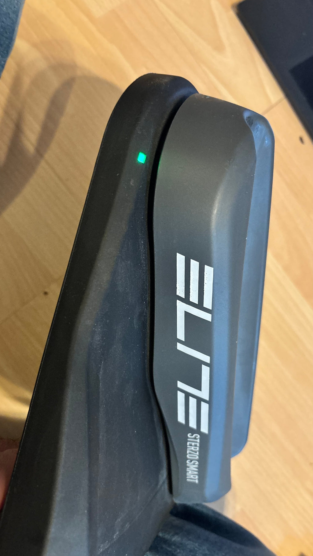 Elite Sterzo Smart Lenkplatte Kompakt Schwarz – ANT+/Bluetooth – Sehr gut