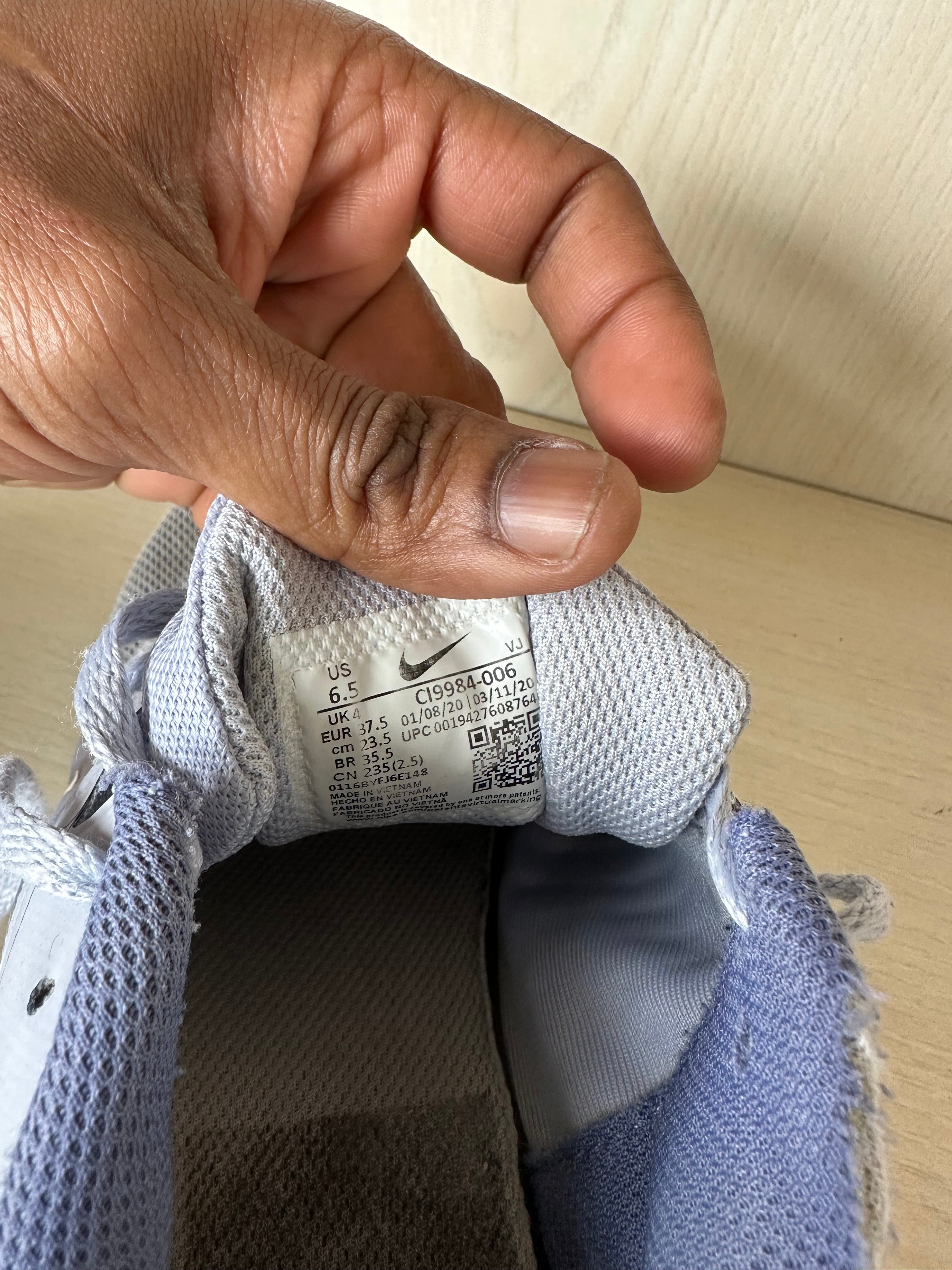 Nike Revolution 3 Laufschuhe – Sky Blue, EU 37.5, Gebraucht