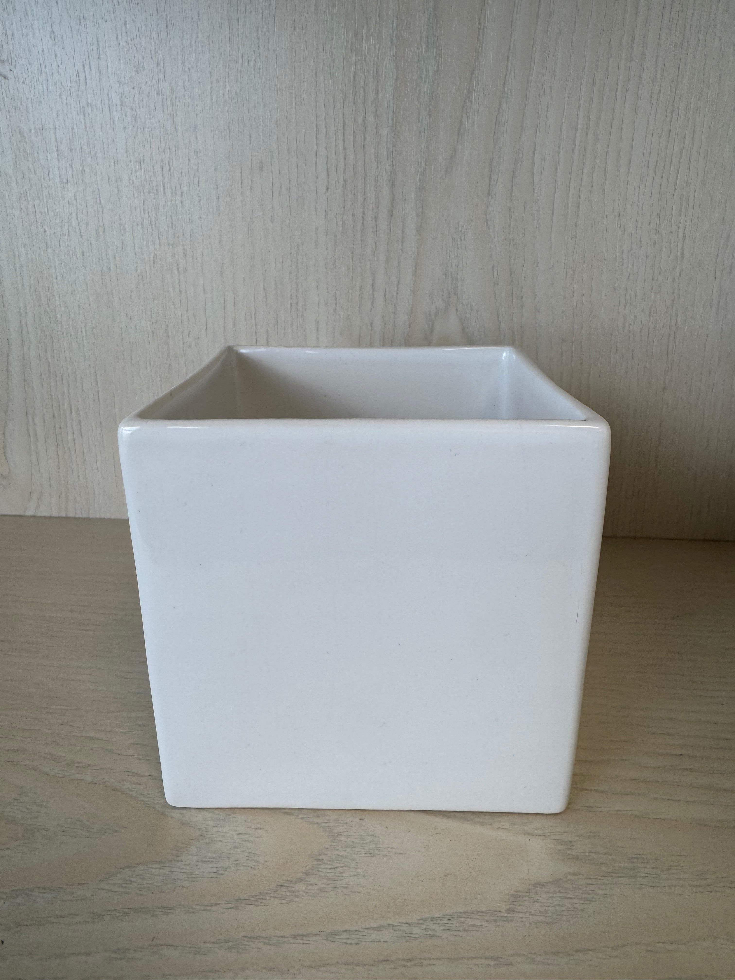 Weißer quadratischer Keramik-Übertopf von ASA Selection, ca. 12 cm, guter Zustand