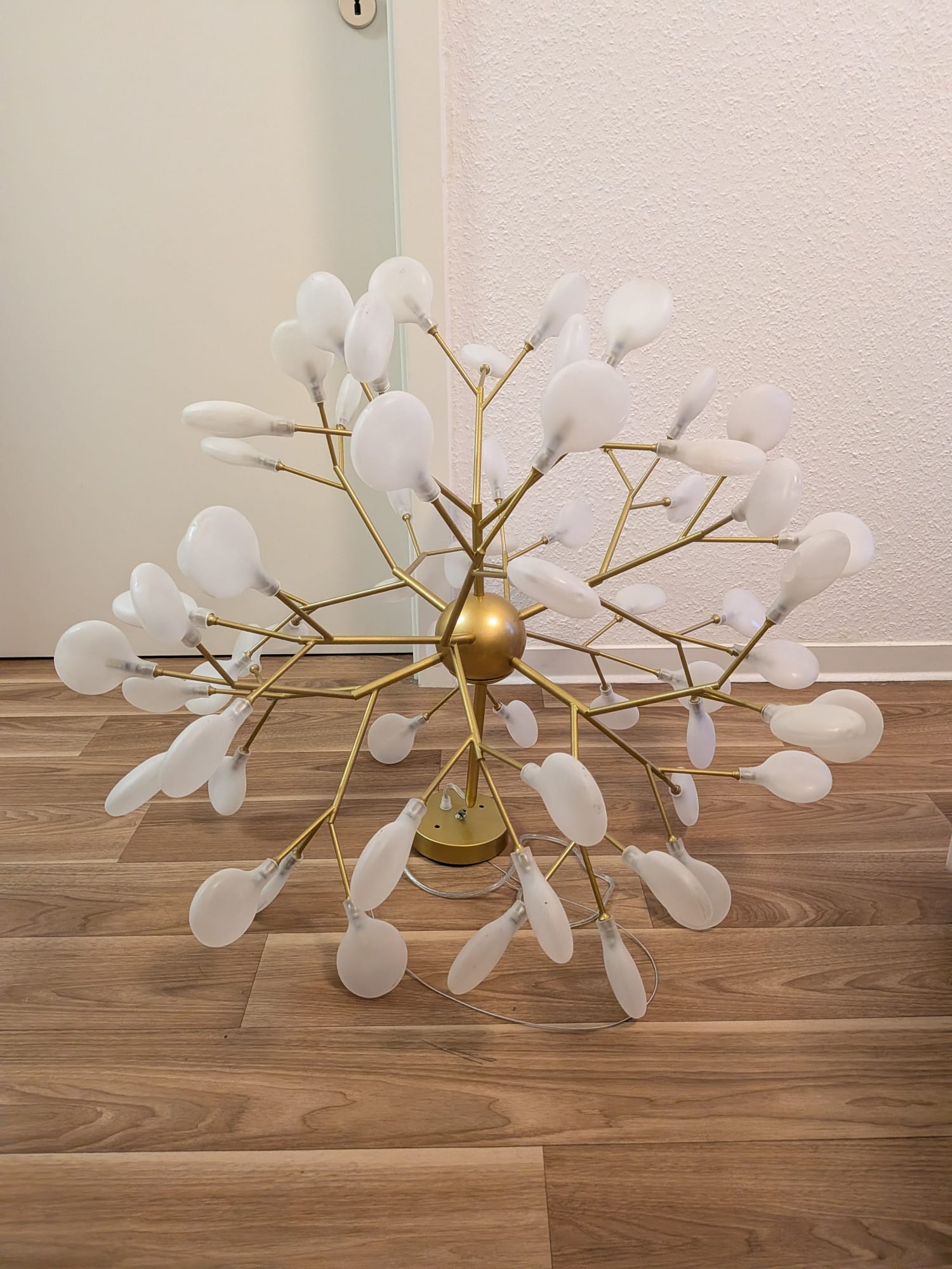 NZDY Nordic Firefly LED Kronleuchter Ø60cm, Mattgold, Warmweiß, Gut