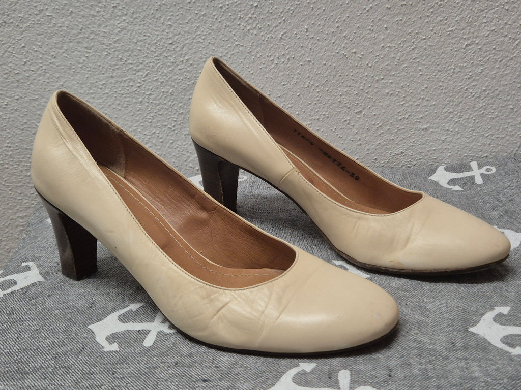 Lottusse Lederpumps, Beige, Gr. 38 – handgefertigt in Spanien, gebraucht