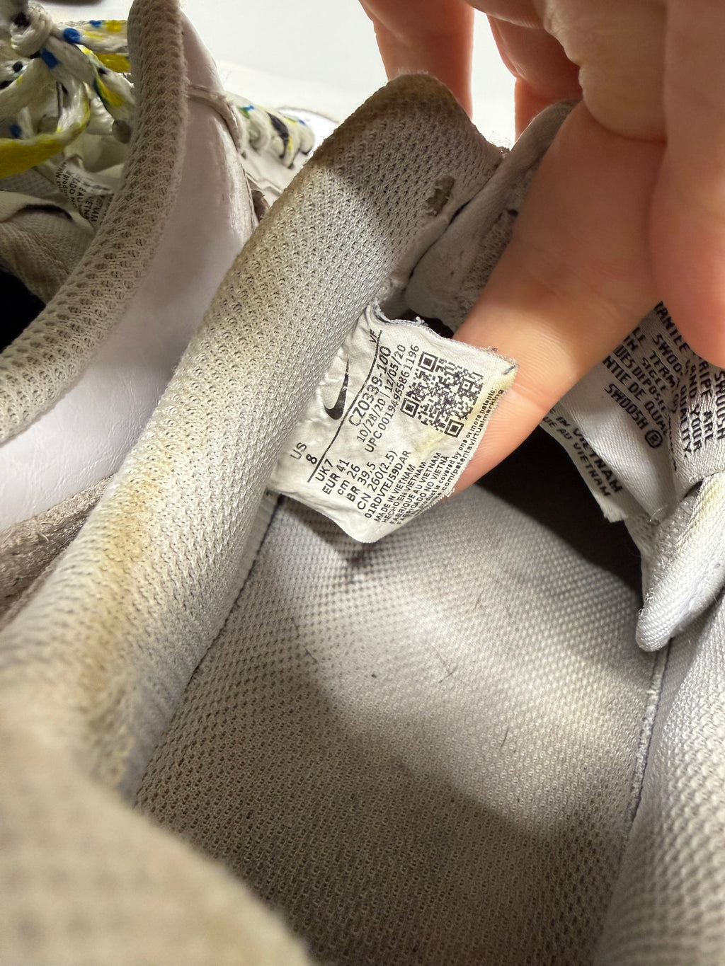 Nike Air Force 1 ’07 LV8 Paint Splatter – Weiß, EU 41, Guter Zustand