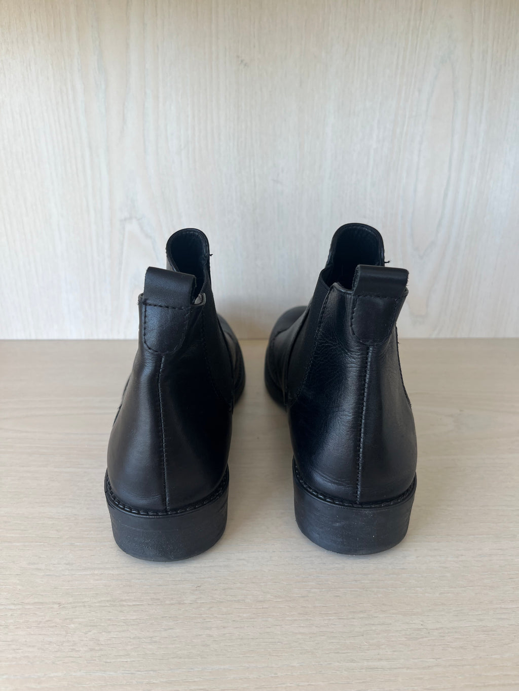 Tamaris Chelsea Boots Schwarz Leder Gr. 39 – Guter Zustand