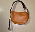 Chloé Kiss Hobo Bag Medium – Glattleder, Tan, Silber, Guter Zustand