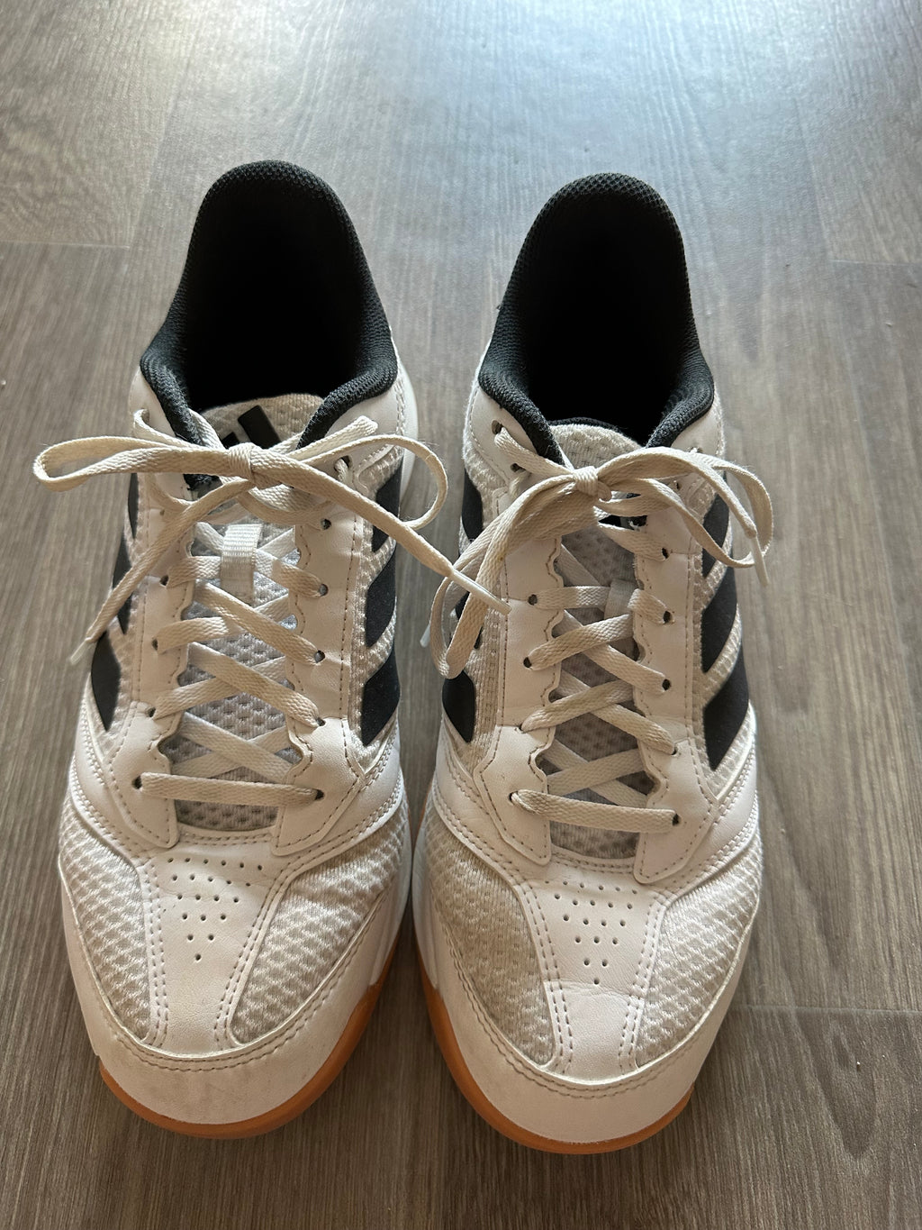 adidas Ligra 8 indoor court shoes White EU 42 – very good condition