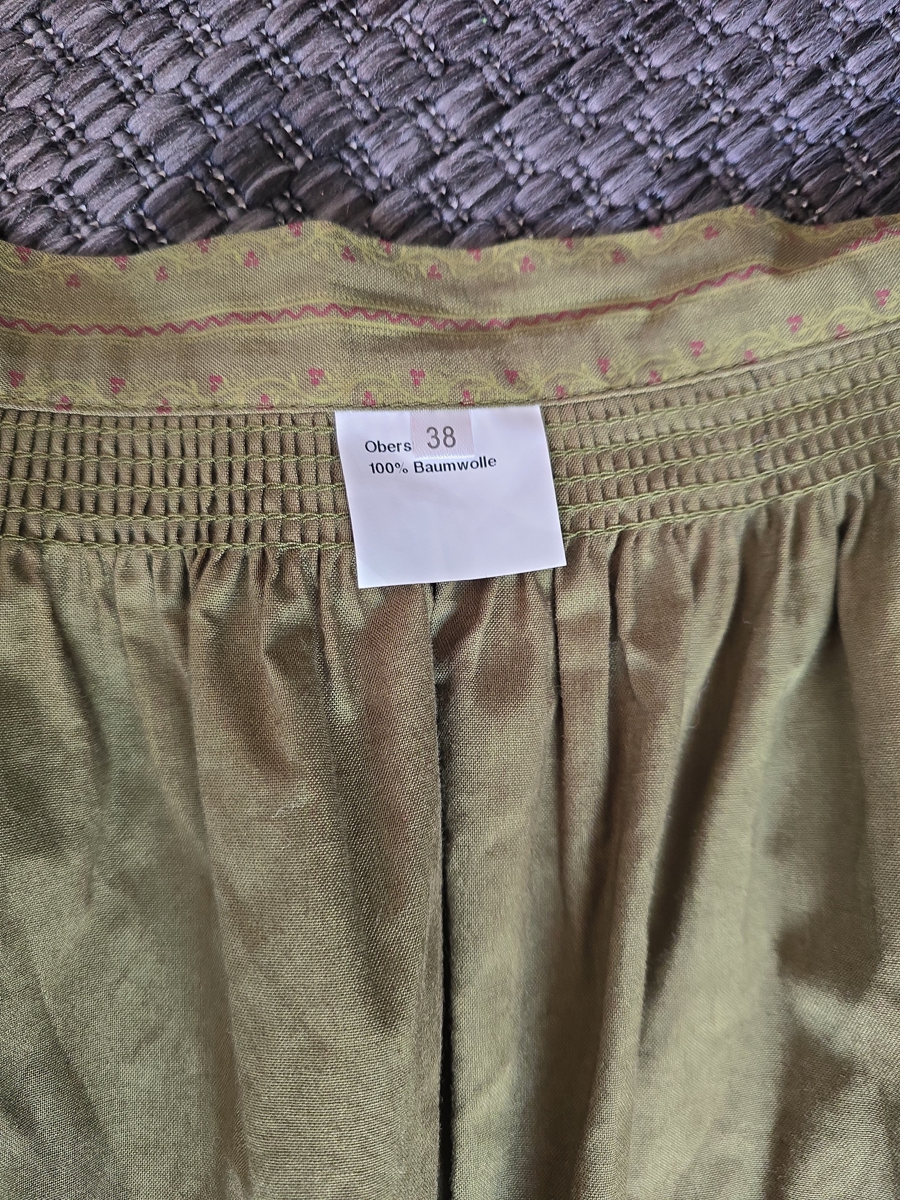 Dirndl Apron size M (DE 38) – khaki, 100% cotton, good condition