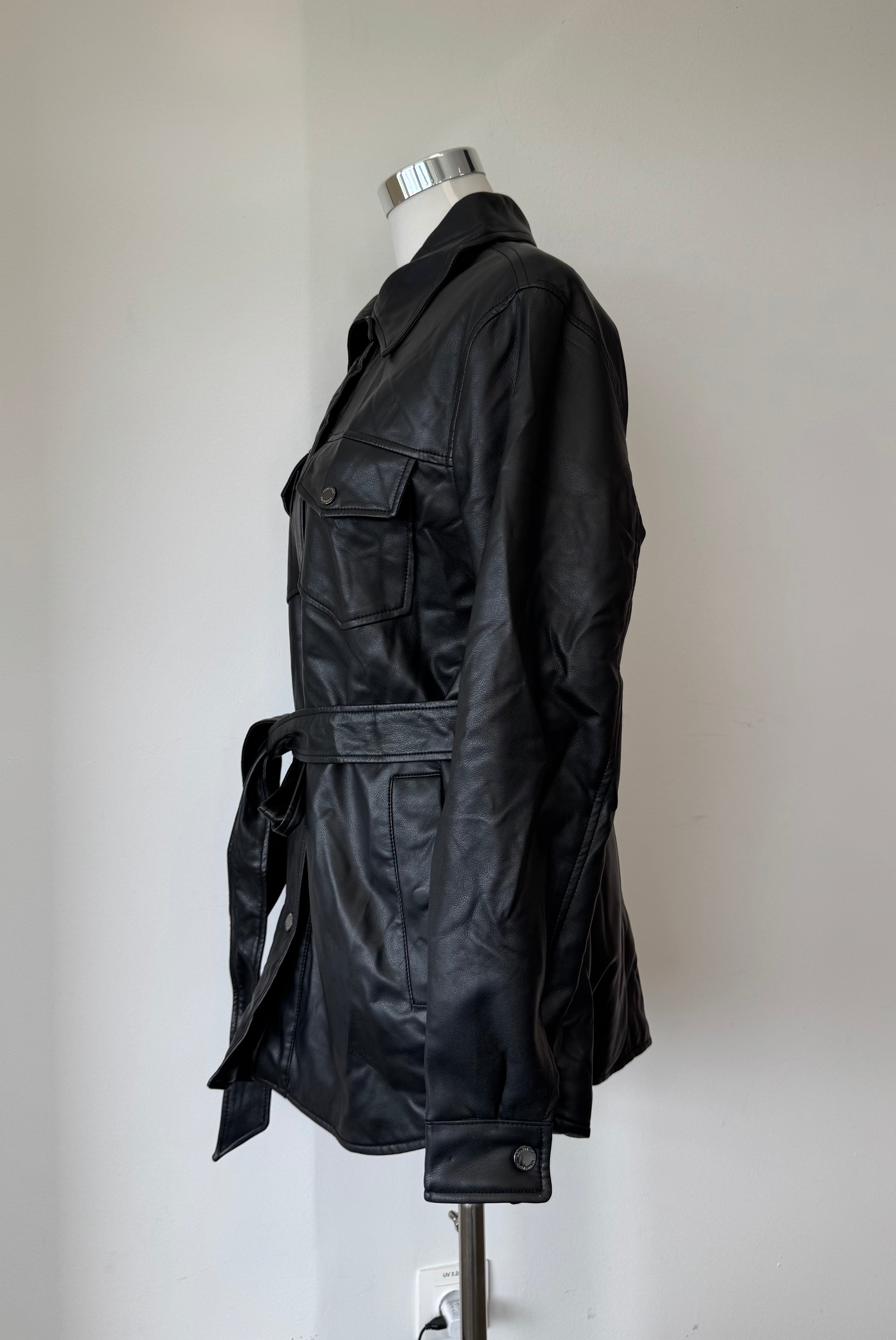 Kenneth Cole New York Kunstleder Shirtjacke, Gr. L, Schwarz, wie neu