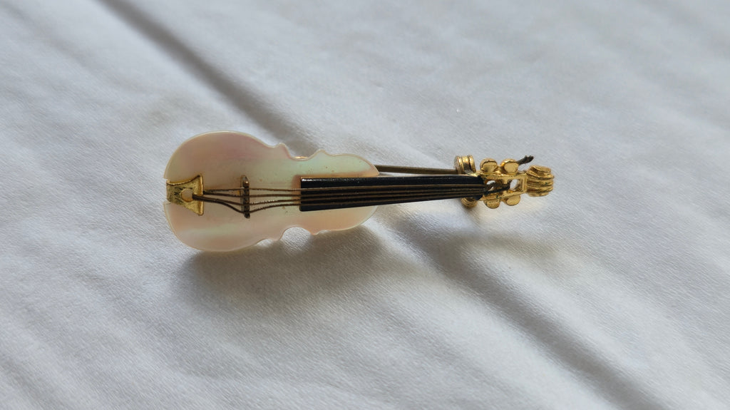 Vintage Mother-of-Pearl Violin Brooch | Gold Tone | 7 cm | Very Good