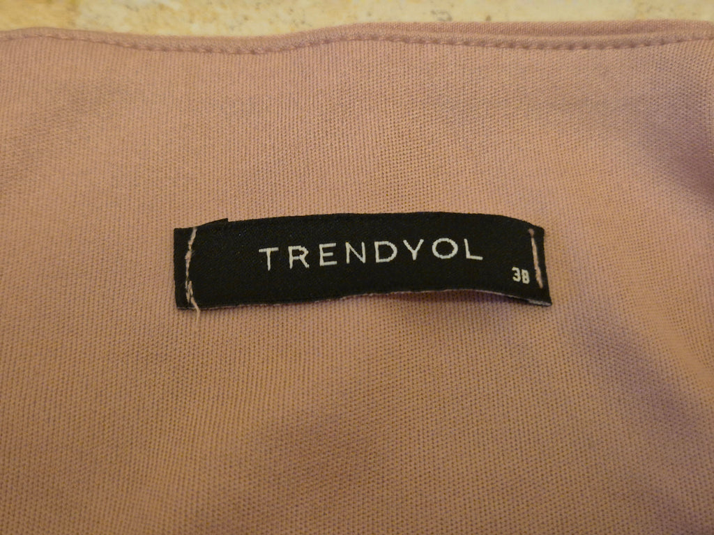 Trendyol Kleid Dusty Rose 38 | Chiffon | Sehr guter Zustand