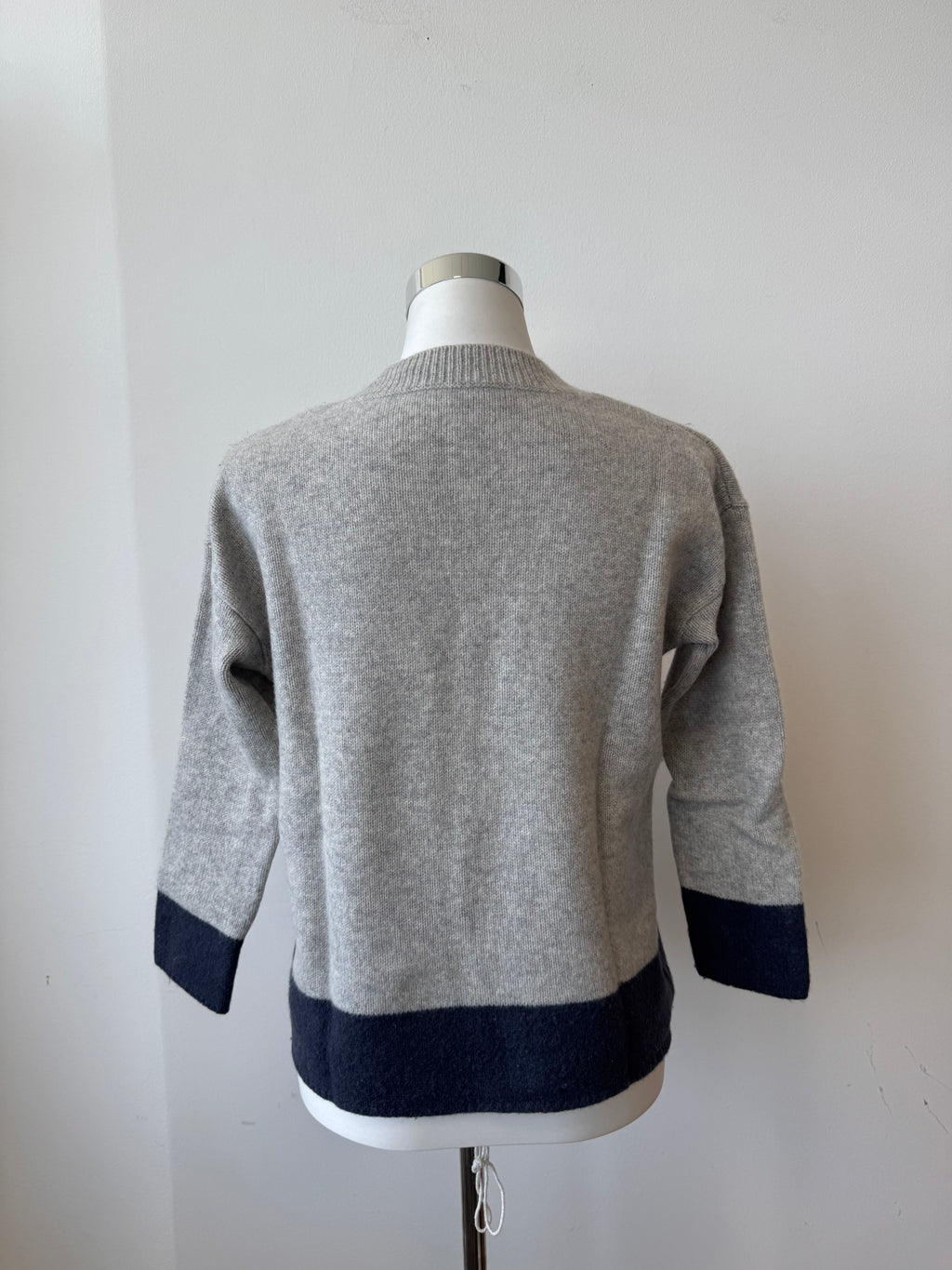 Hemisphere cashmere-blend sweater size 38 grey/navy, 70% wool 30% cashmere