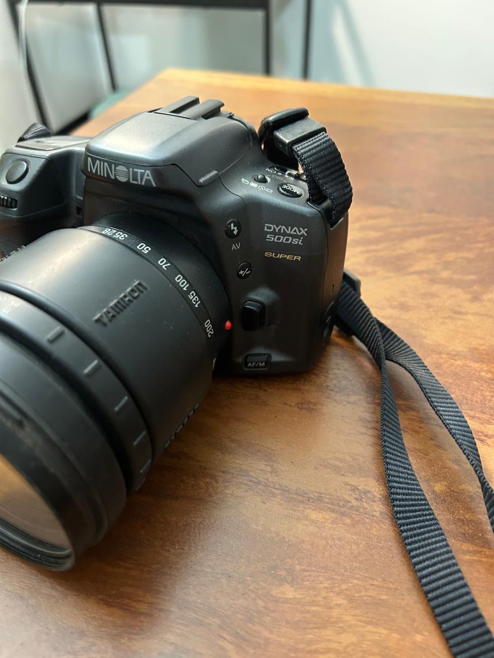 Minolta Dynax 500si SLR Kit + Tamron AF 28-200mm Lens Black Good Condition