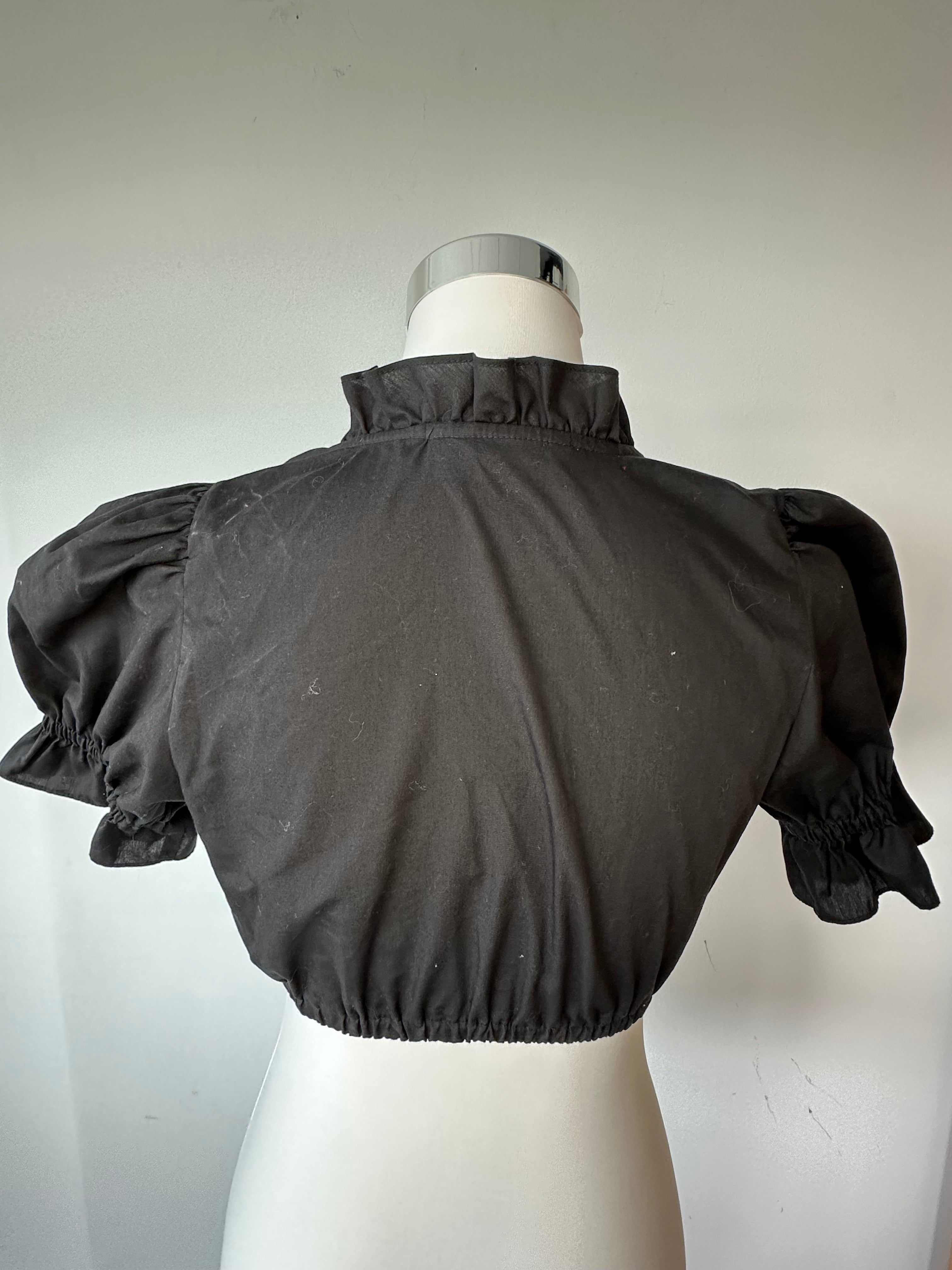 Distler Dirndl Bluse kurz Schwarz Gr. 36 Puffärmel guter Zustand