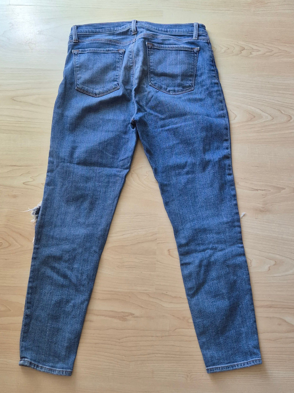 J Brand Damen Skinny Jeans 29 Blau Distressed Denim Gut