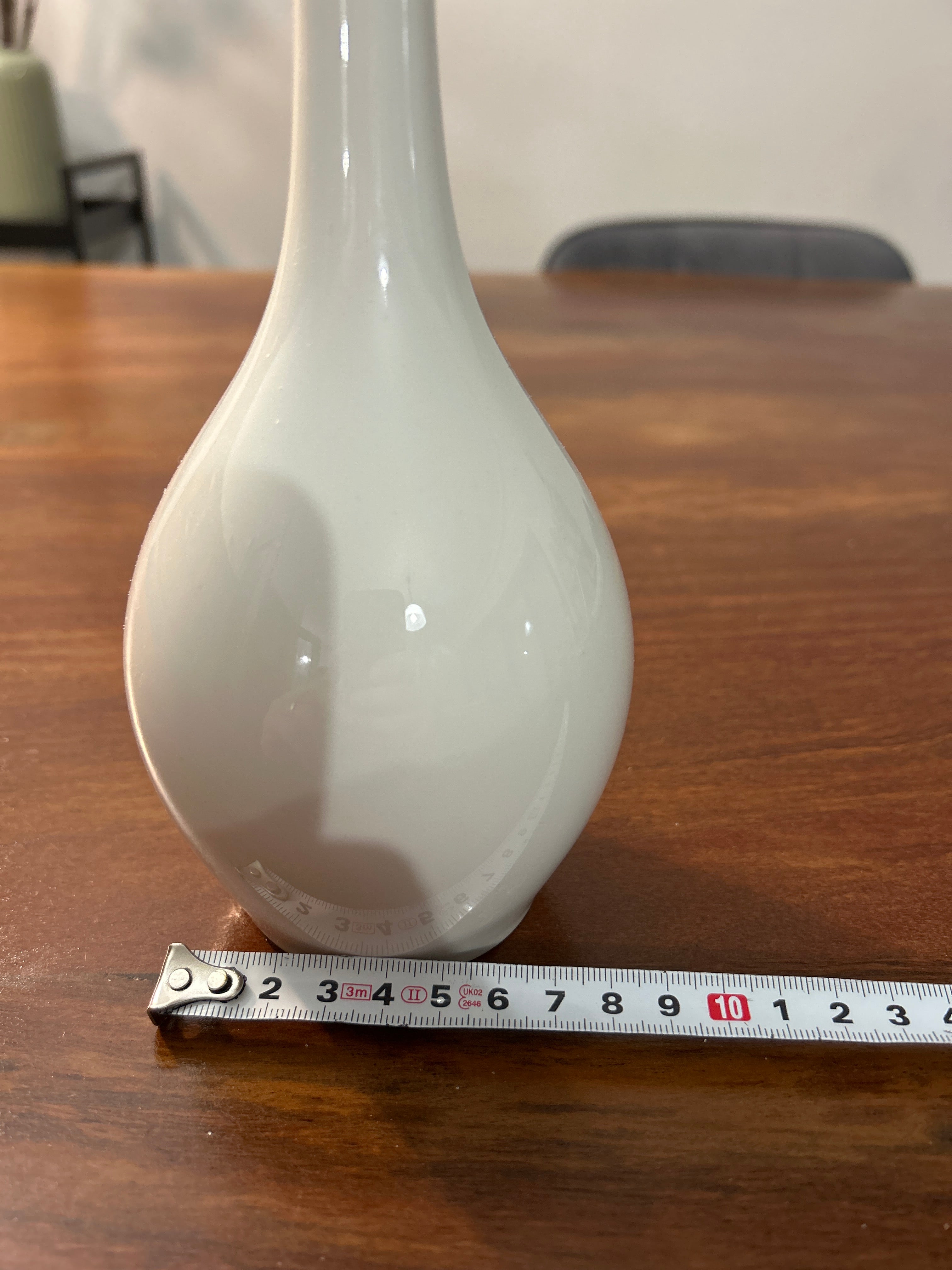 KPM Berlin Porzellanvase, Weiß, 21 cm, sehr guter Zustand, klassisch