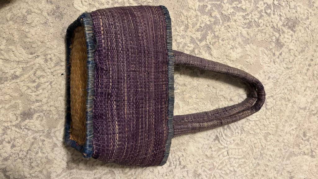 Lila Handgefertigte Strohtasche Mittel Vintage Boho Korb – Gebraucht