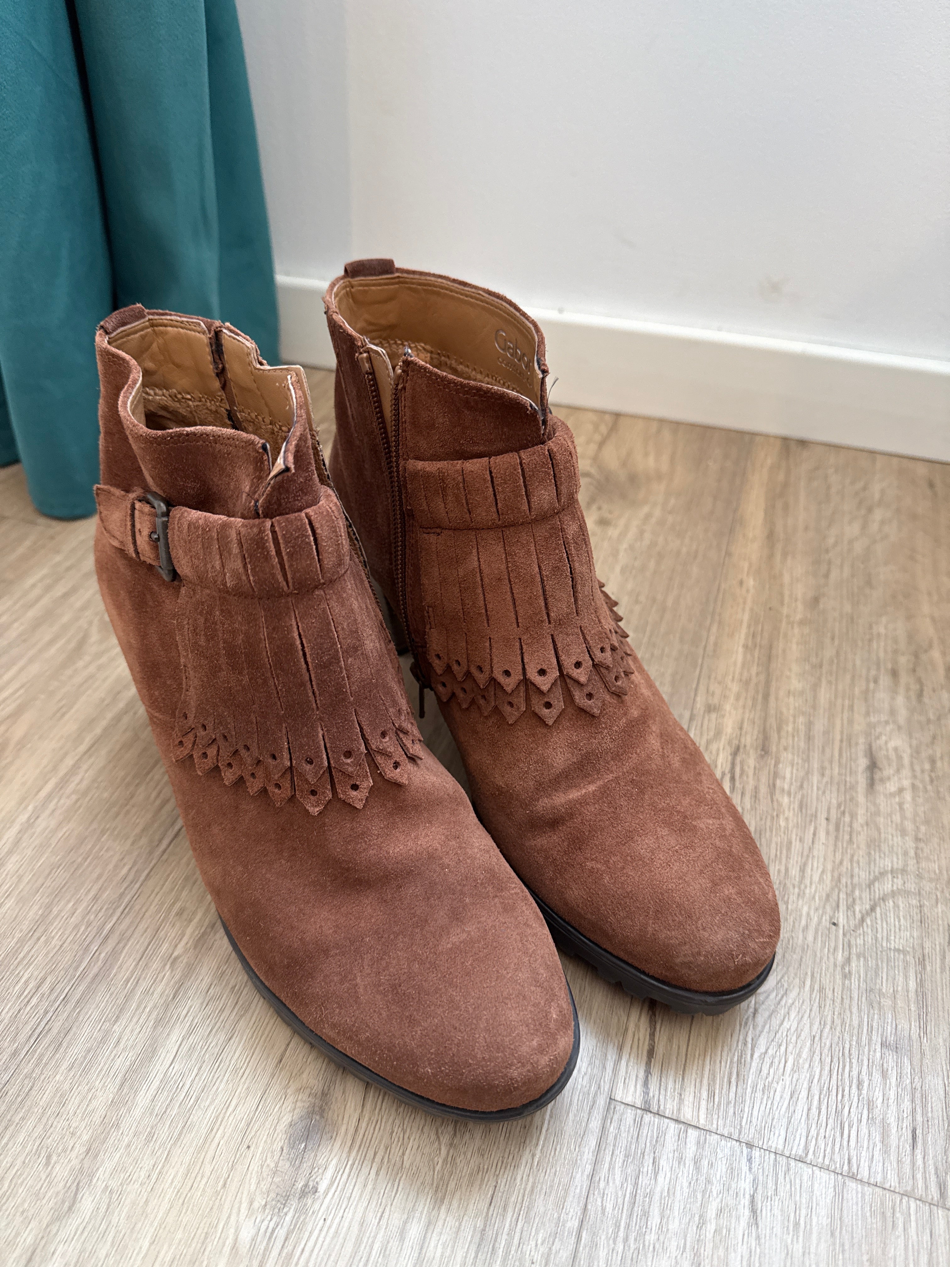 Gabor Wildleder-Stiefeletten mit Fransen, Gr. 39, Braun, wie neu