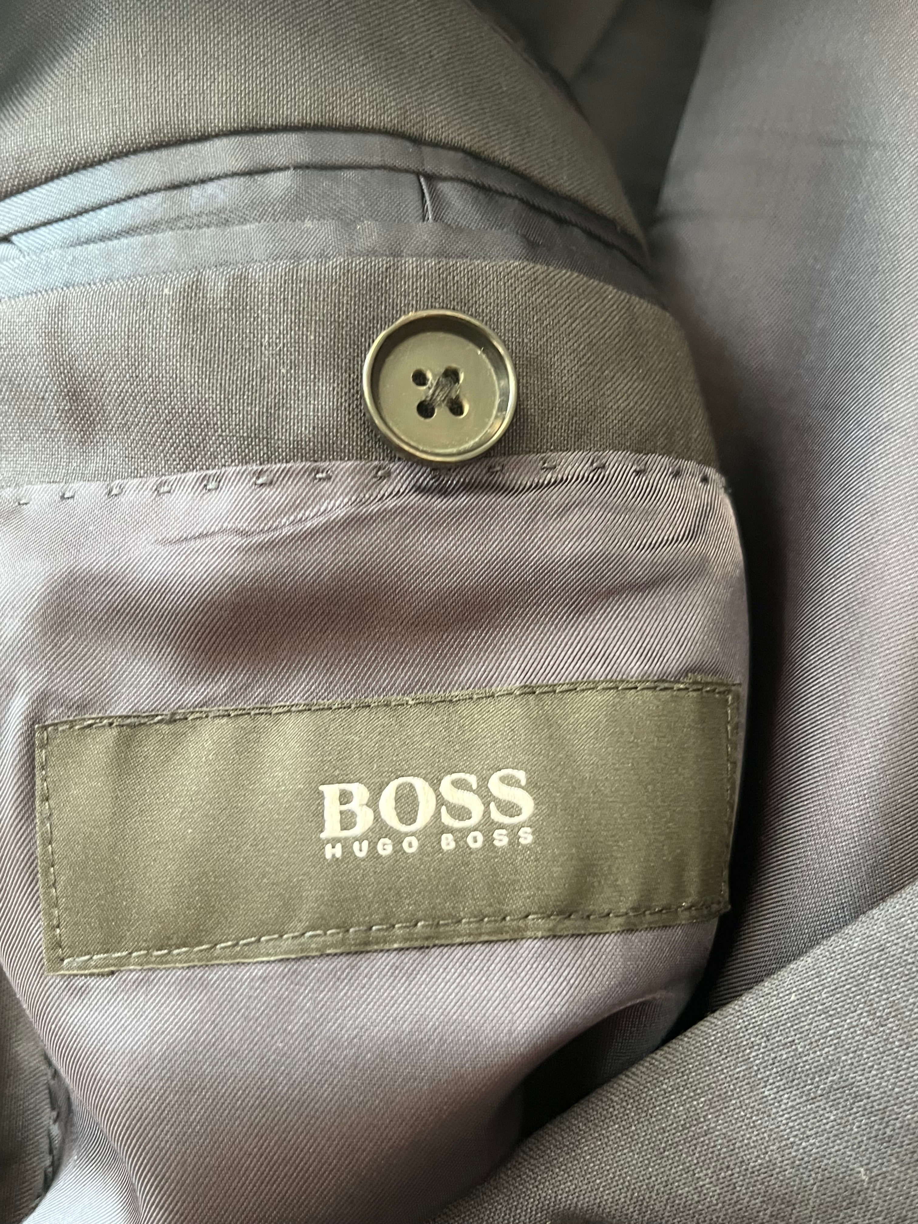 BOSS Slim-Fit Virgin Wool Jacket – Navy, Size 50, Very Good Condition