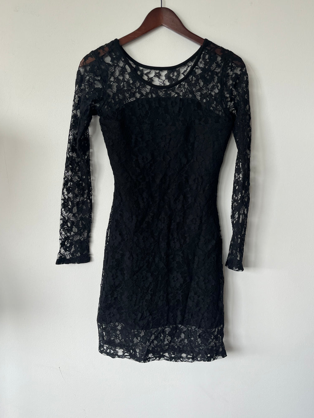 SIZE & NEEDLE Spitzenkleid – Schwarz, Gr. S, Sehr gut