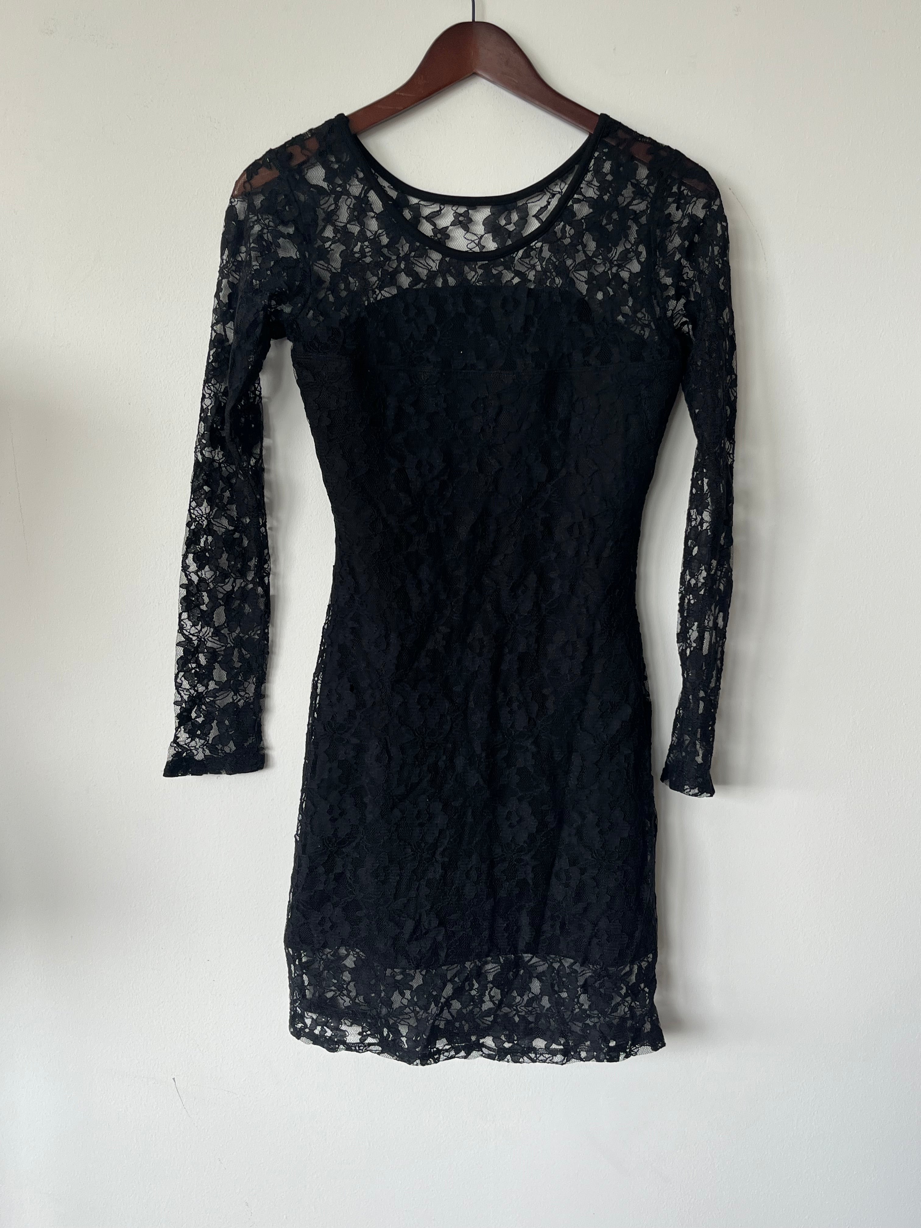 SIZE & NEEDLE Spitzenkleid – Schwarz, Gr. S, Sehr gut