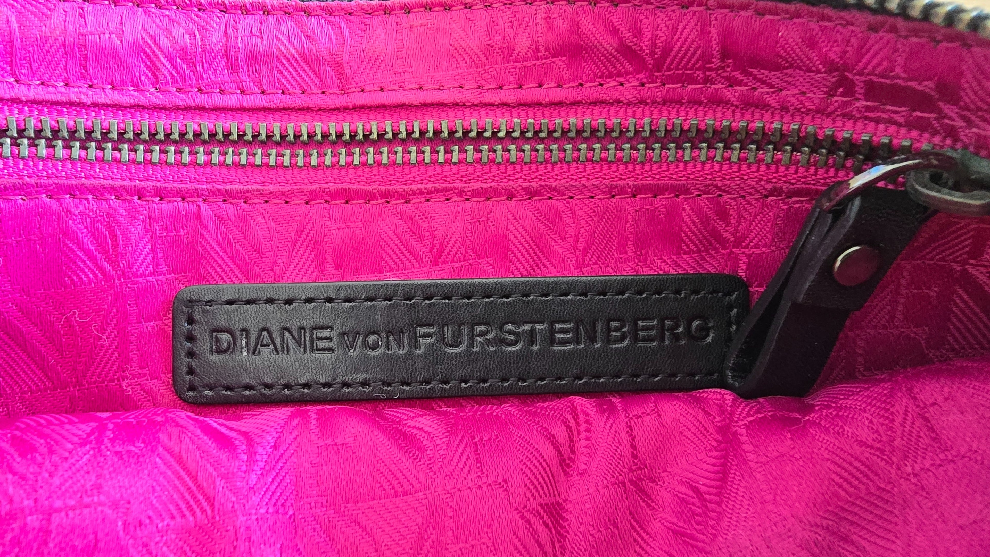 Diane von Furstenberg Snake-Print Clutch – Schwarz/Bronze, Sehr Gut, Medium