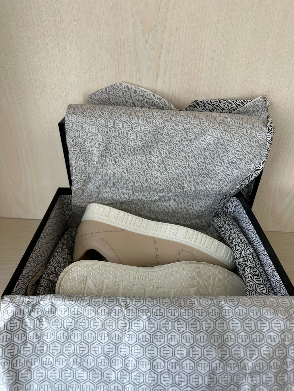 Philipp Plein Lo-Top Hexagon Leather Sneakers EU 38 Beige with Box