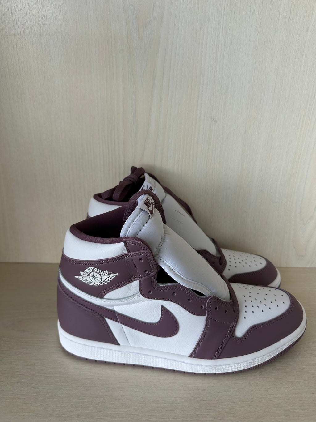 Nike Air Jordan 1 Retro High OG Mauve Weiß EUR 42 Neu