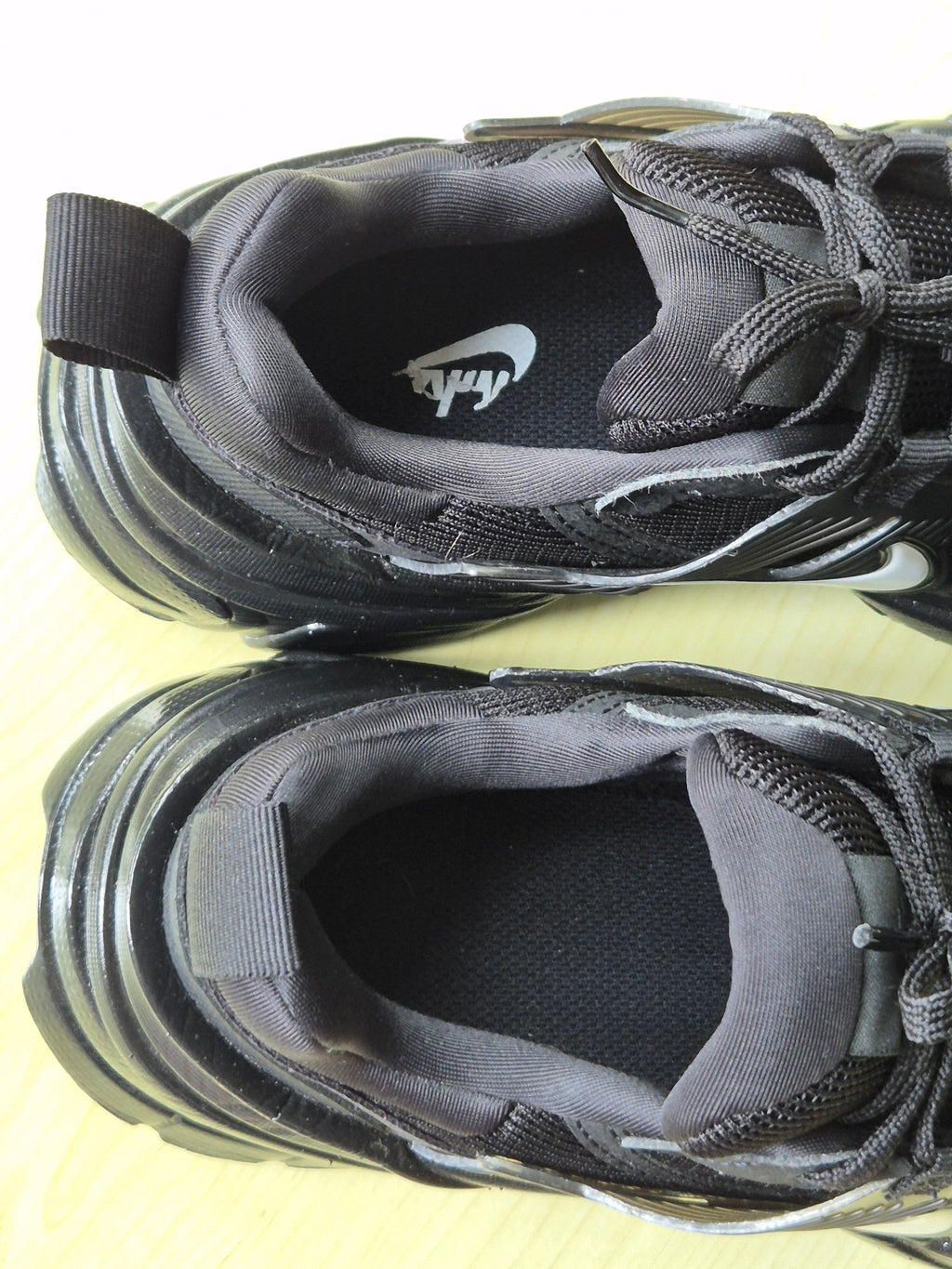 Nike V2K Run „Black Anthracite/Chrome“, EU 39 – sehr guter Zustand