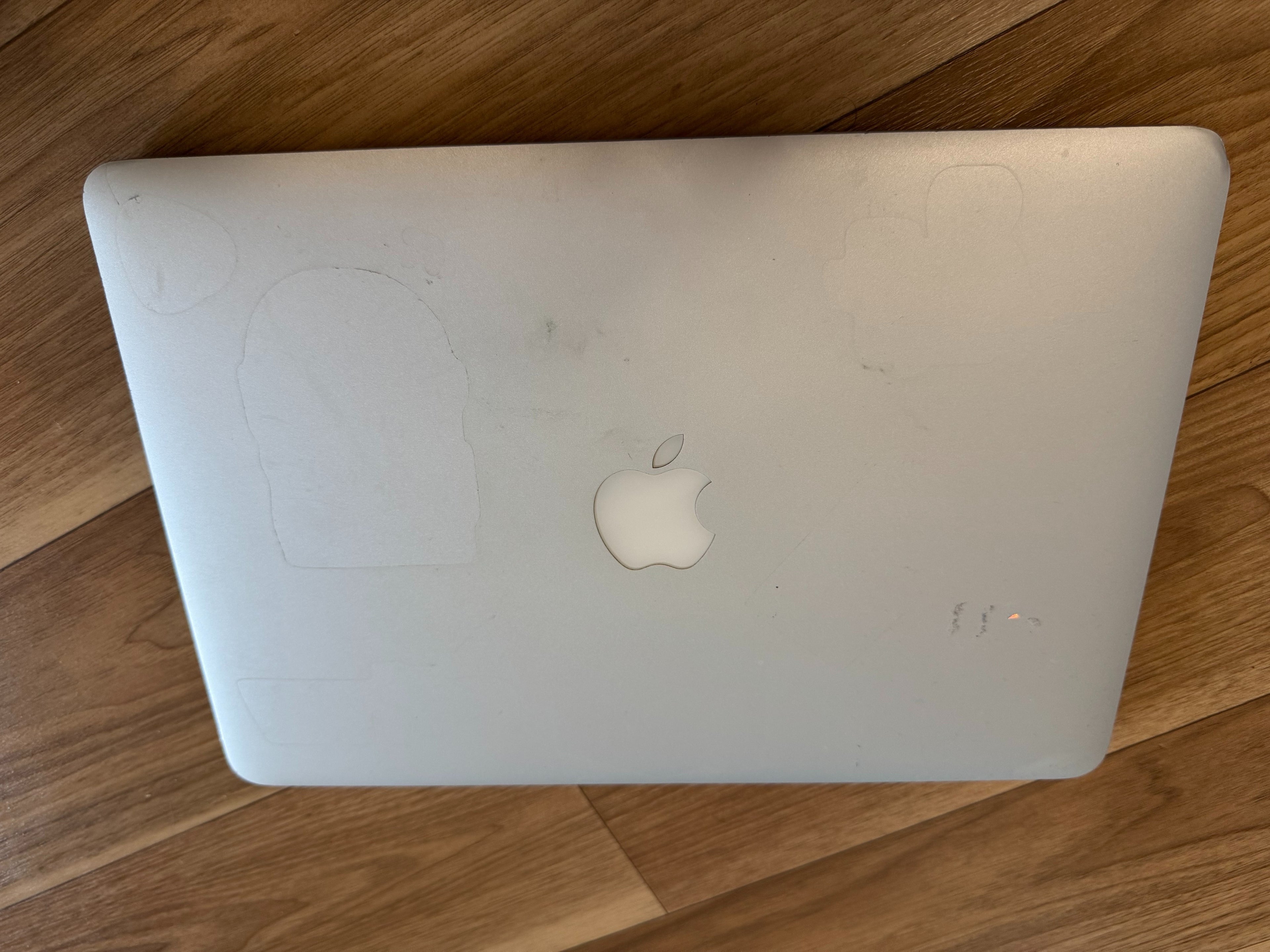 Apple MacBook Pro 13 Retina – i5 / 8GB / 256GB SSD, Silber, guter Zustand