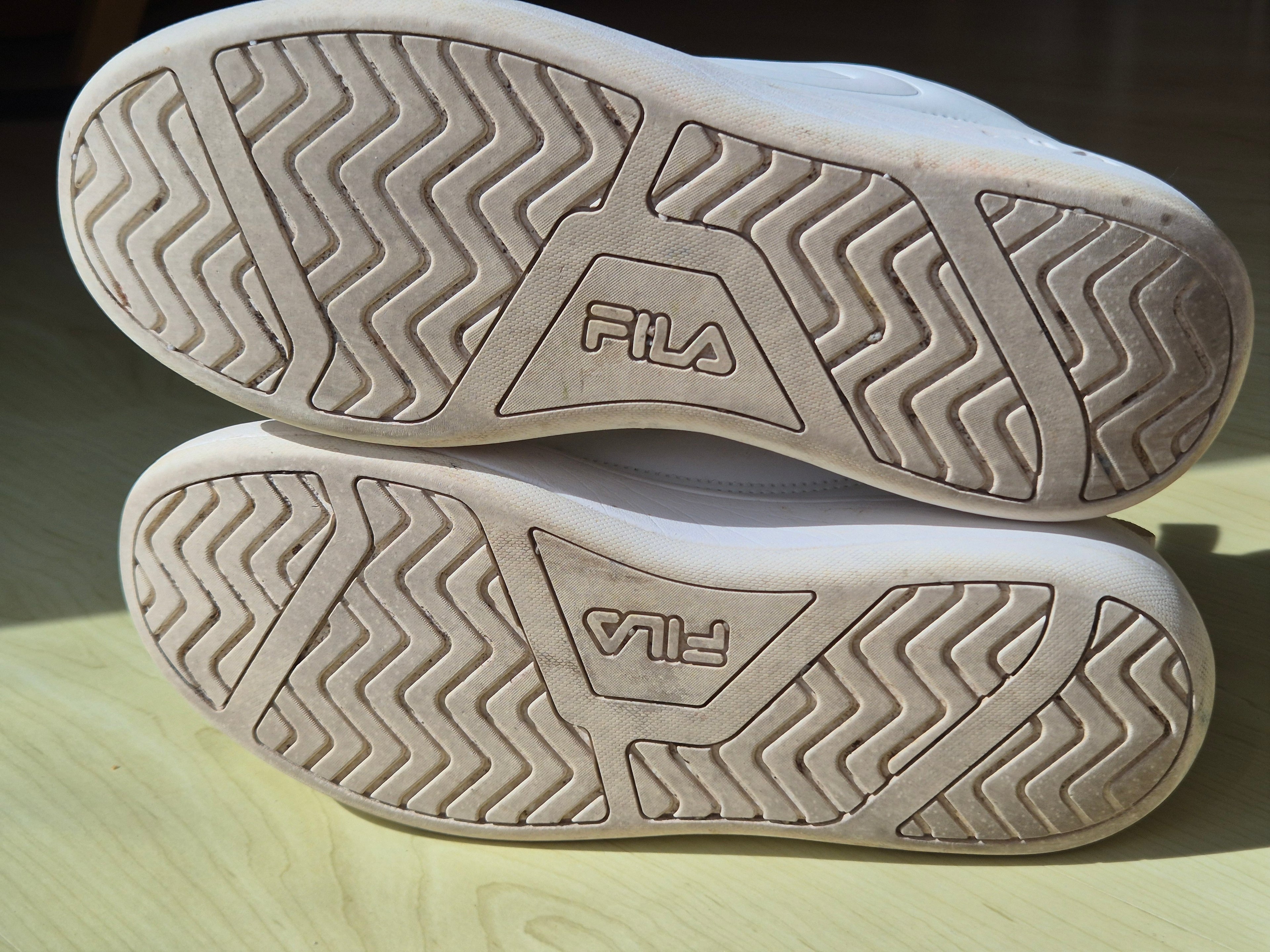 Fila Superbubble WMN White Sneakers EU 42 / US 10.5 – Normal Use