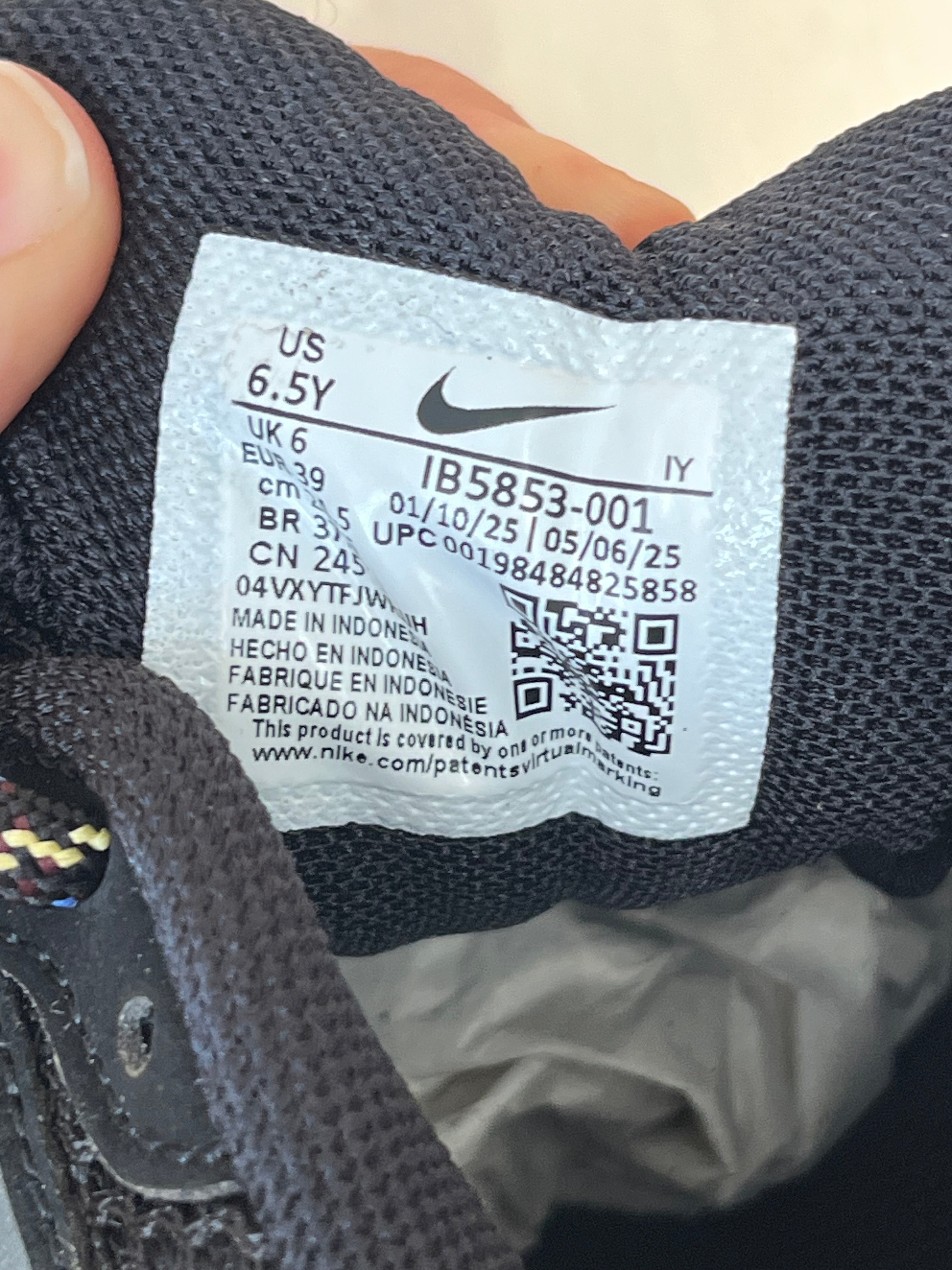 Nike Vomero 5 GS Black/Soft Pearl – EU 39 New