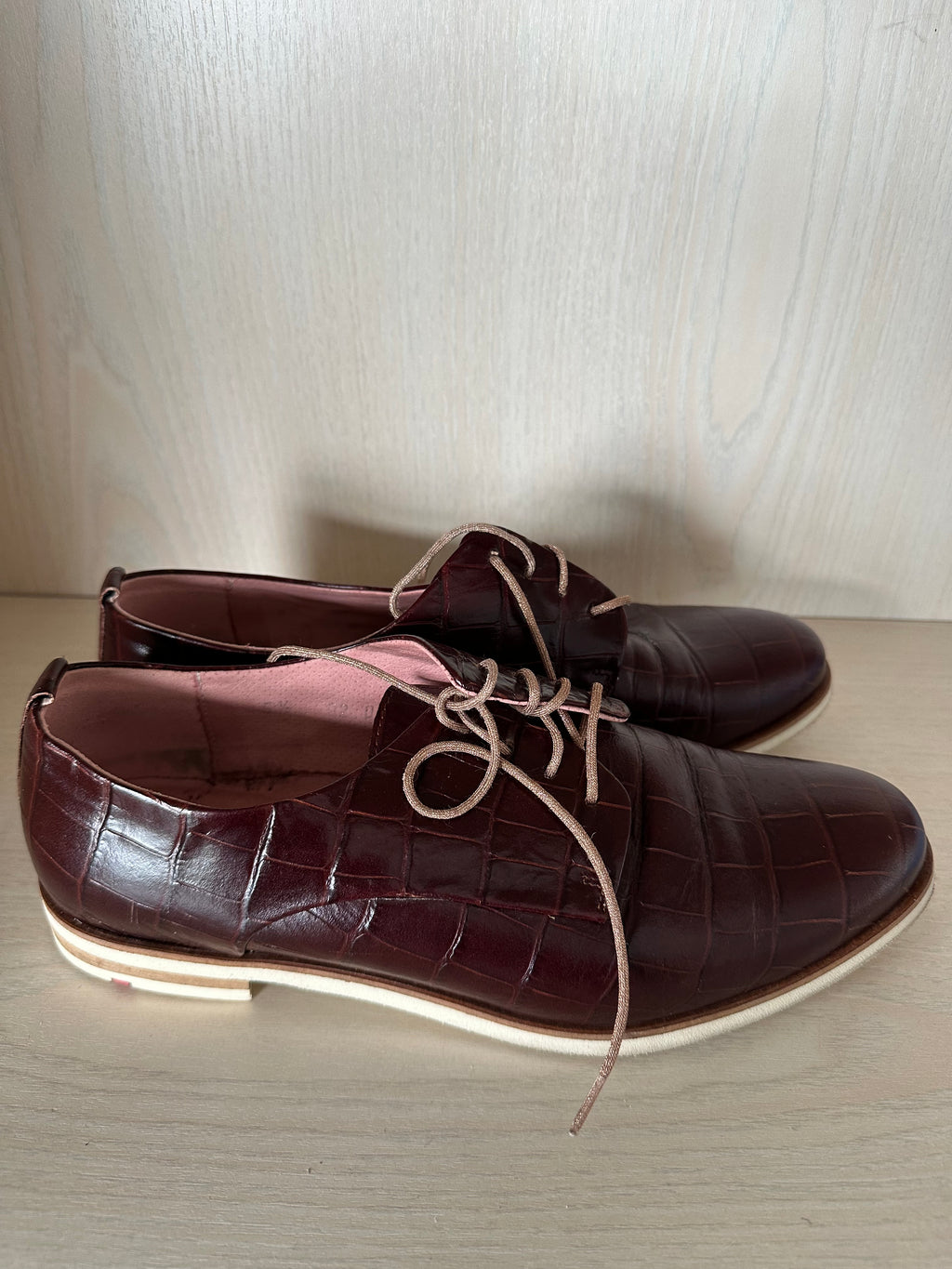 LLOYD Damen Schnürschuhe, Kroko-Prägung, Rot, Gr. 38,5, Sehr guter Zustand